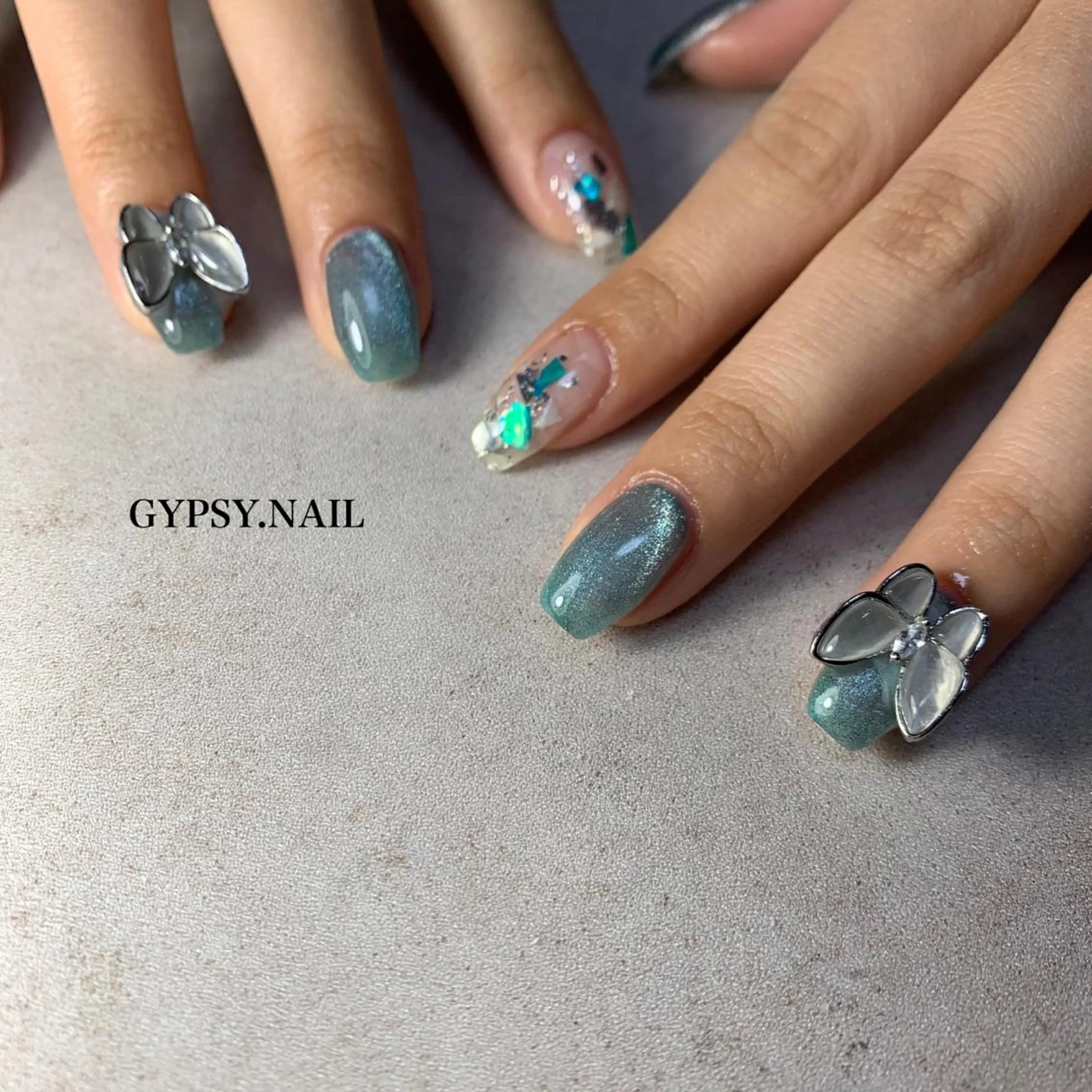 ネイル GYPSY.NAIL所属・GYPSY.NAIL akariのネイルデザイン