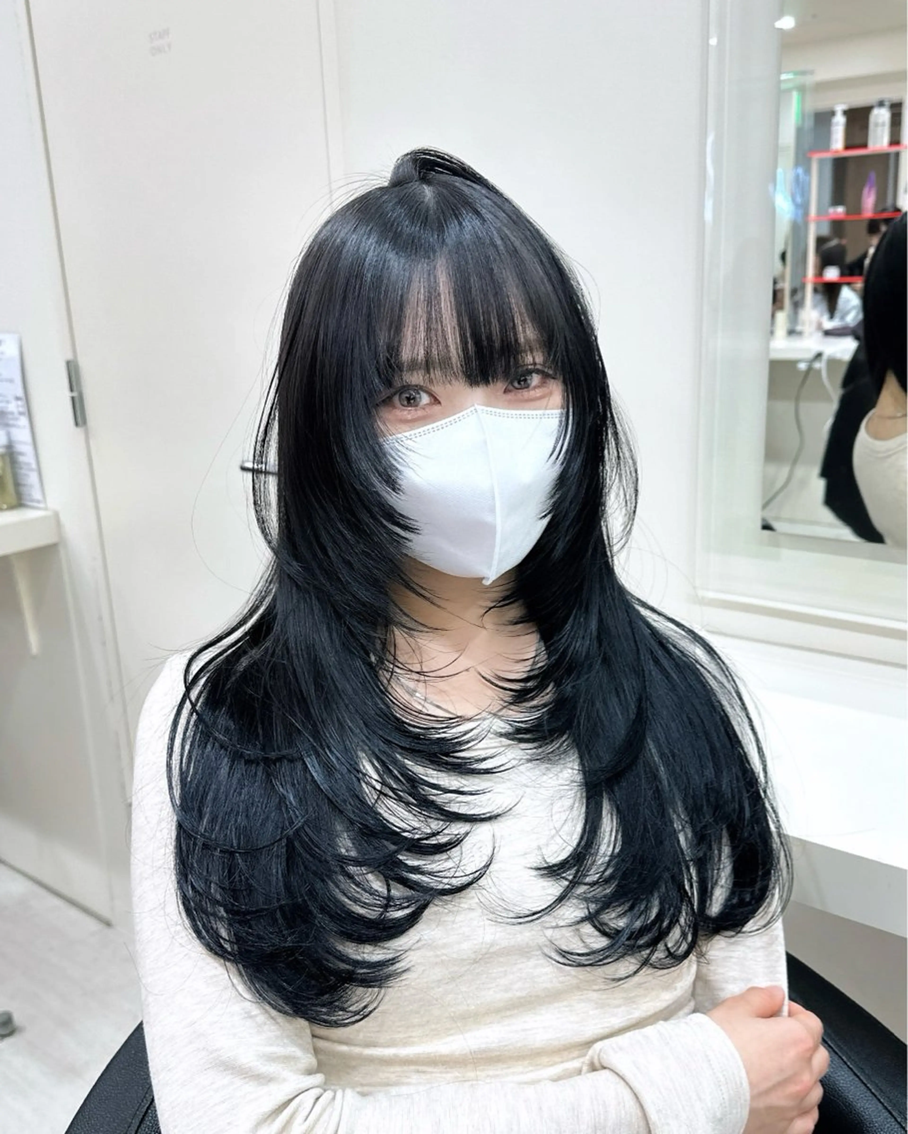 ロング カラー ヘアアレンジ カット ヘアカラー トリートメント ヘッドスパ ヘアセット 🌈艶カラー/ 韓国風レイヤーカットのヘアスタイル