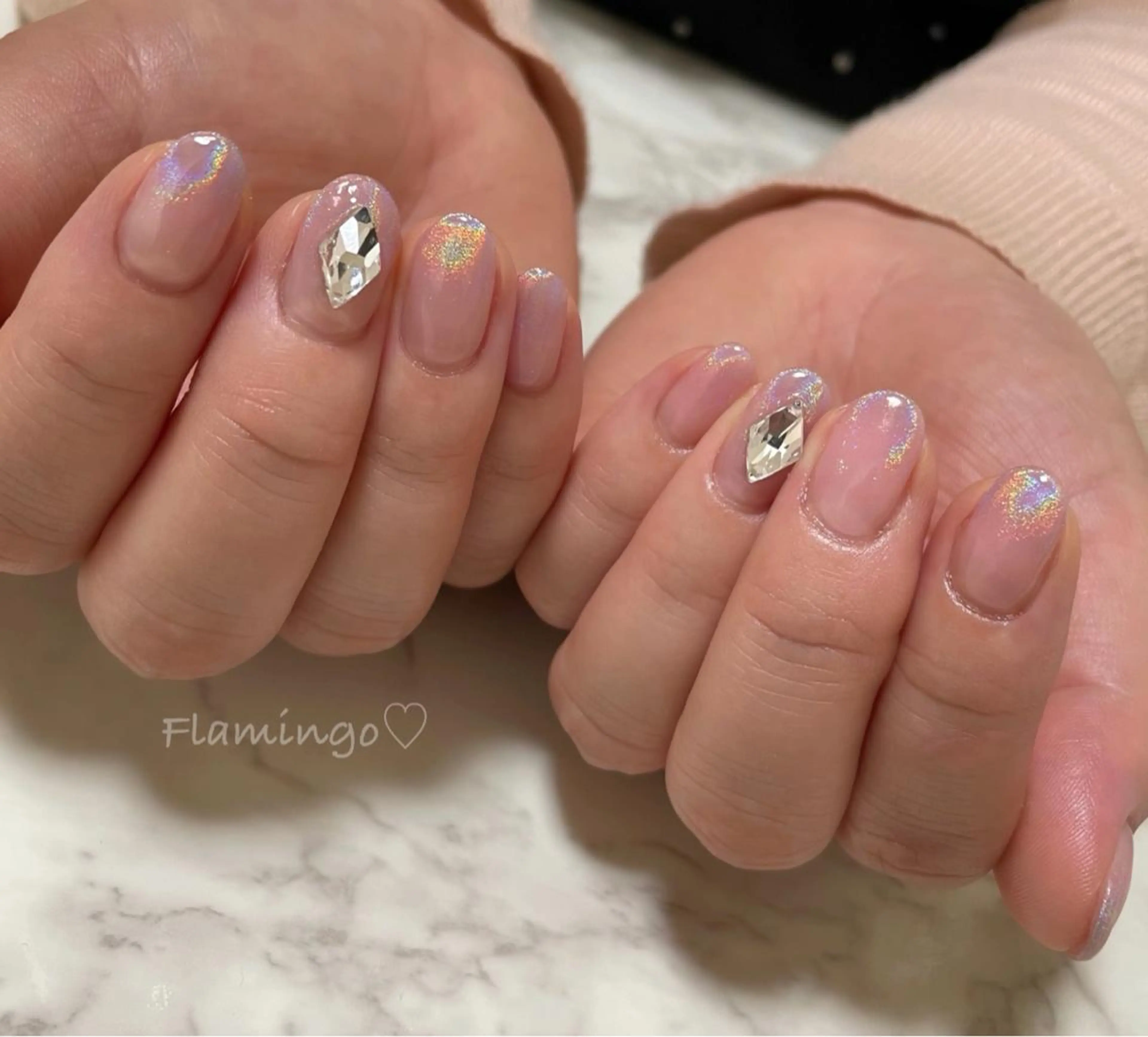 ネイル ジェルネイル グラデーション ピンク シンプルネイル ストーンネイル シンプル／上品／爪育 ☺︎Flamingoのネイルデザイン