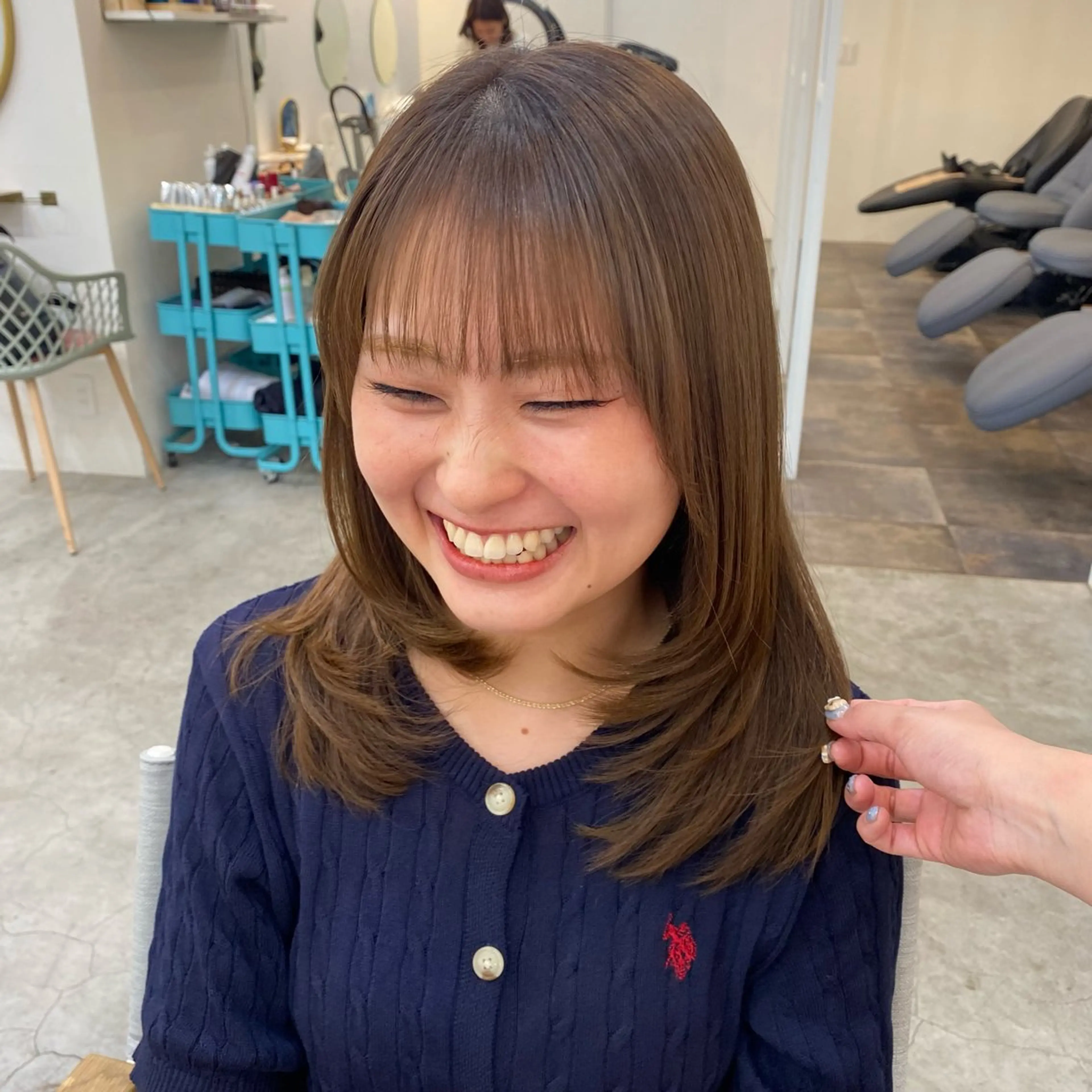 ミディアム レイヤーカット ROMMY所属・似合わせヘア 💇🏻‍♀/マリアのヘアスタイル