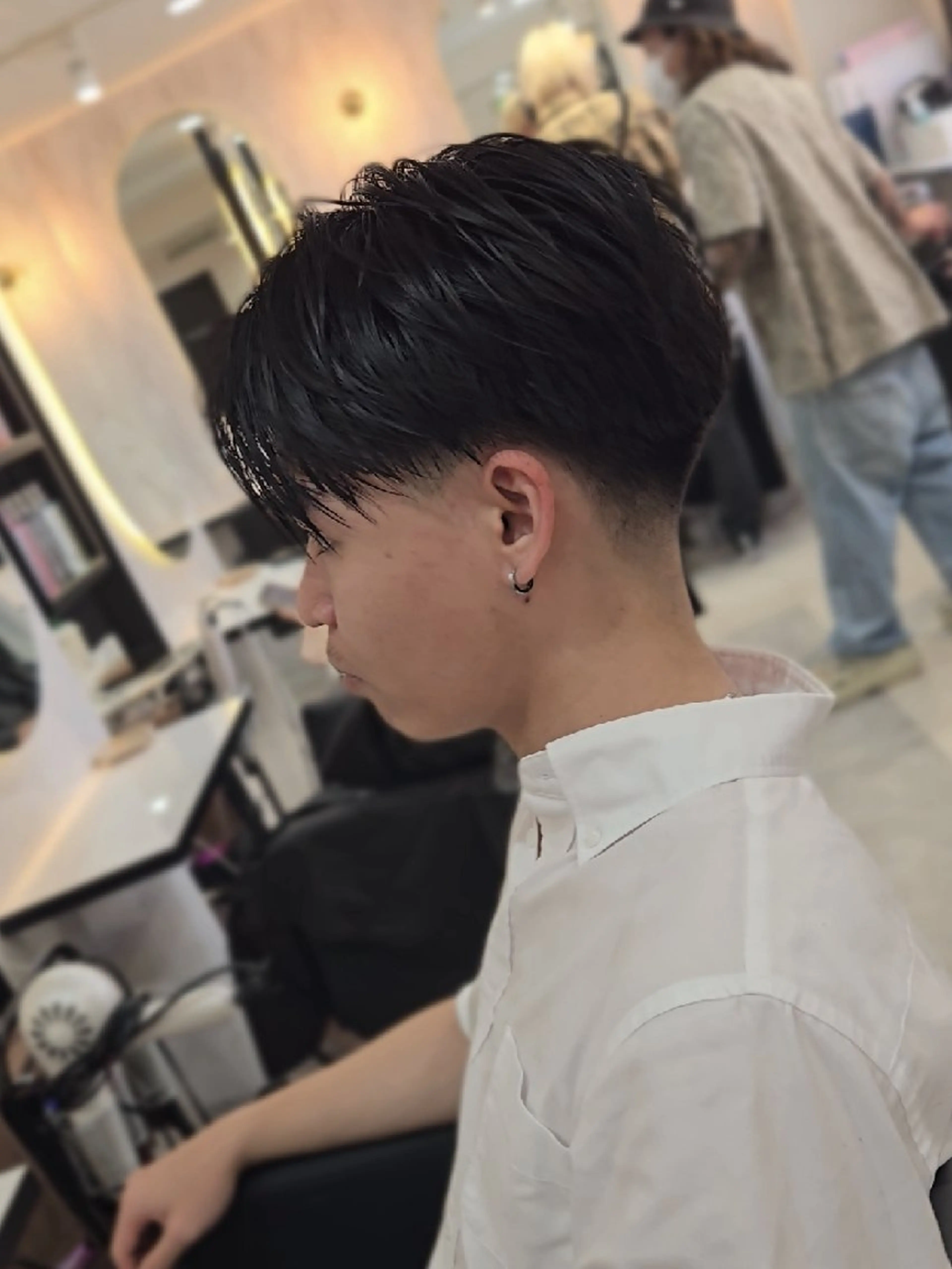 メンズ ミディアム センターパート フェードカット カット ヘアセット Lapis 名古屋駅前店所属・LEN名古屋/パーマ メンズ特化美容師のヘアスタイル