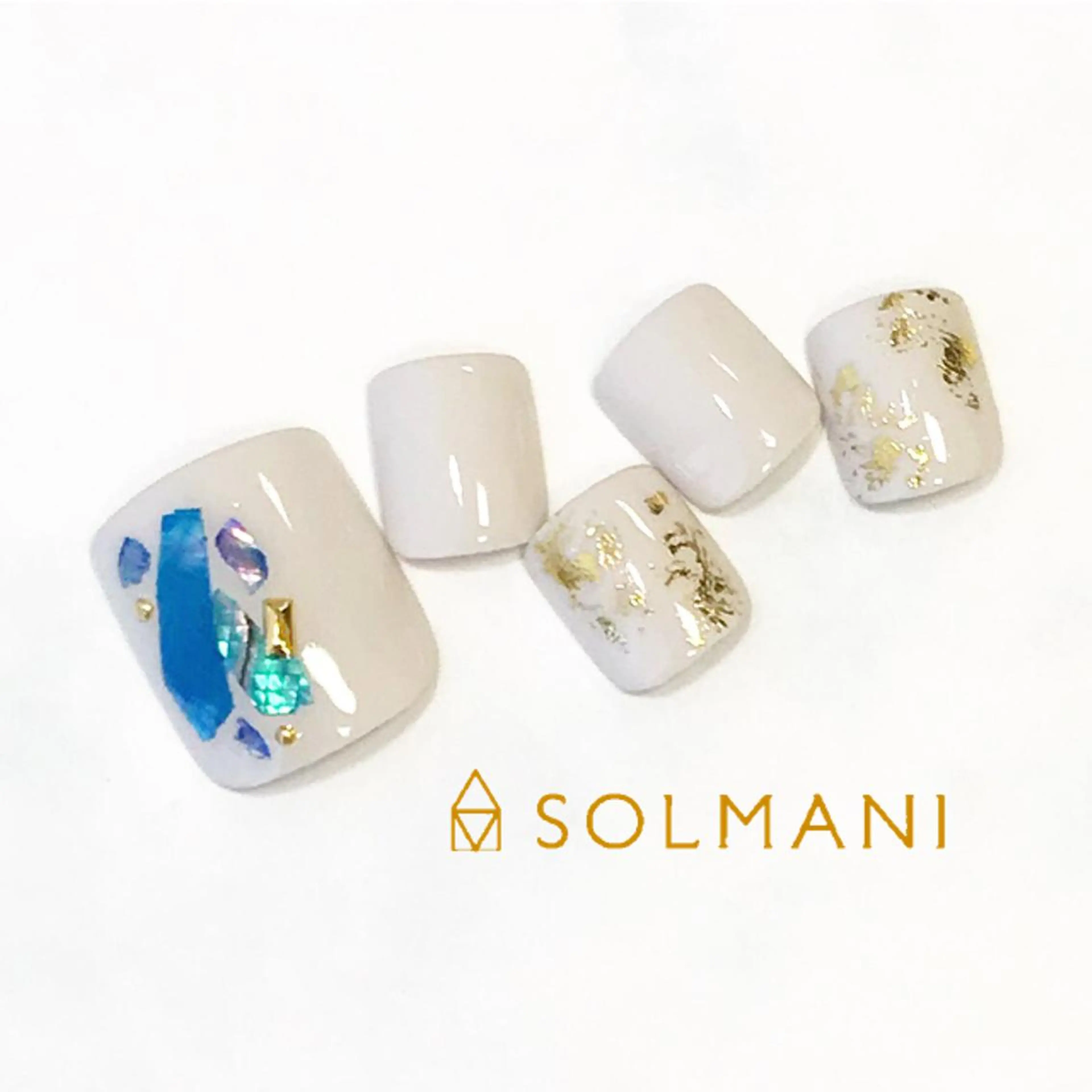 ネイル SOLMANI 予約担当のネイルデザイン