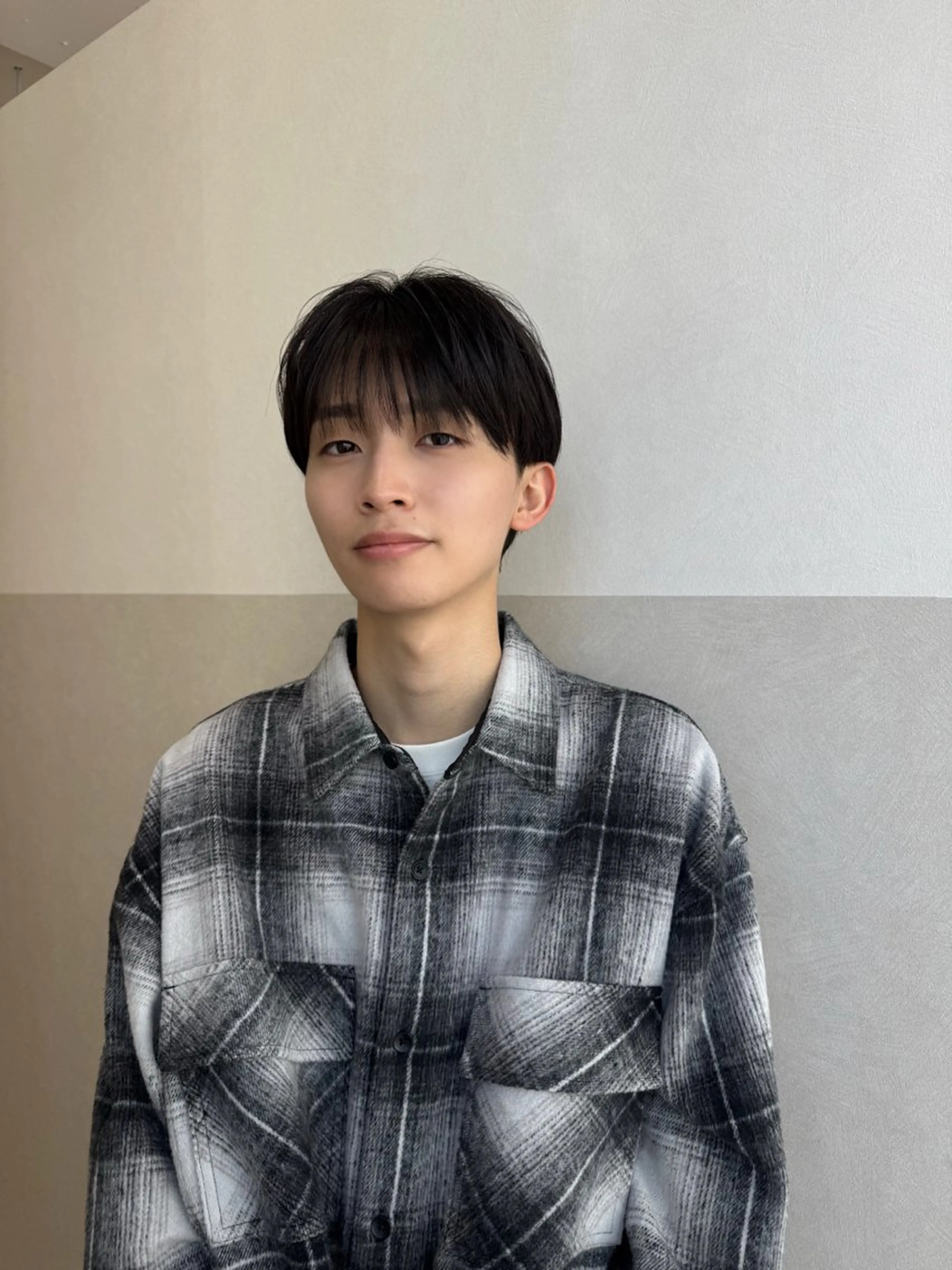 ショート メンズ メンズ韓国風 マッシュ シースルーマッシュ 韓国風ヘア カット ヘッドスパ mahoハイトーン 🦋デザインカラーのヘアスタイル