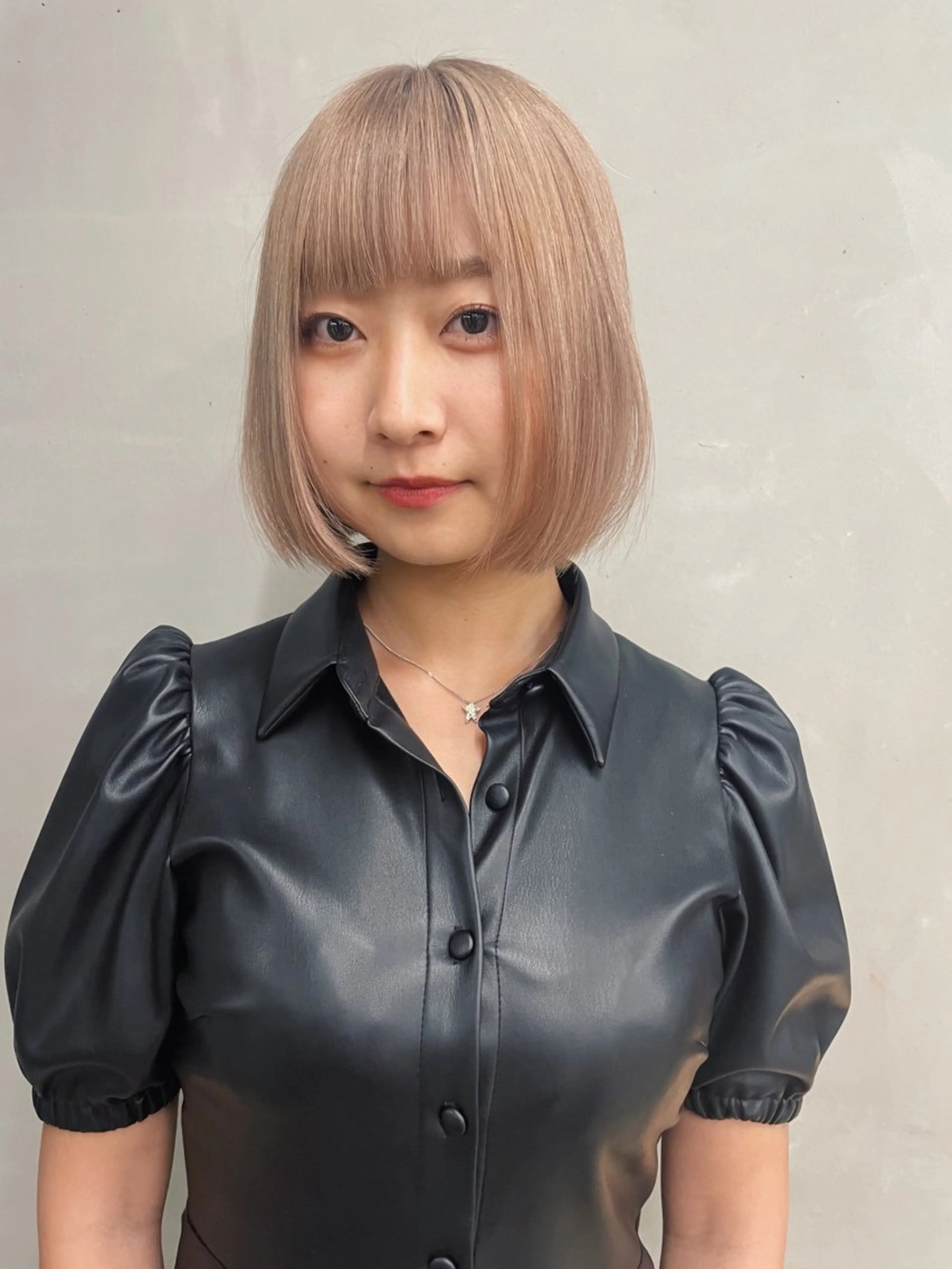 ショート カラー ハイトーンカラー ボブ カット ヘアカラー トリートメント ヘアセット センスをお届けします 大谷将生INFPのヘアスタイル