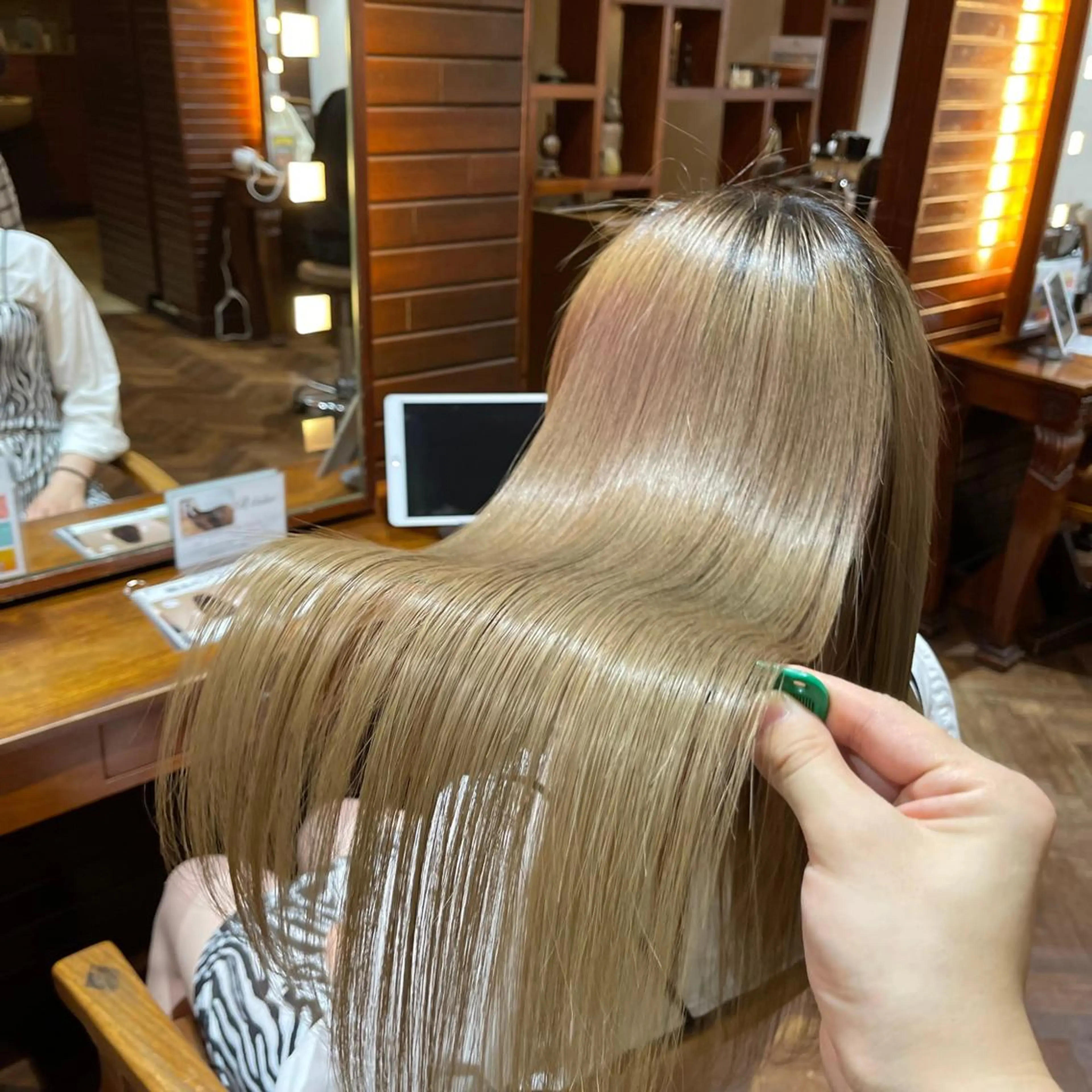 セミロング 髪質改善 トリートメント stylist YUTOのヘアスタイル