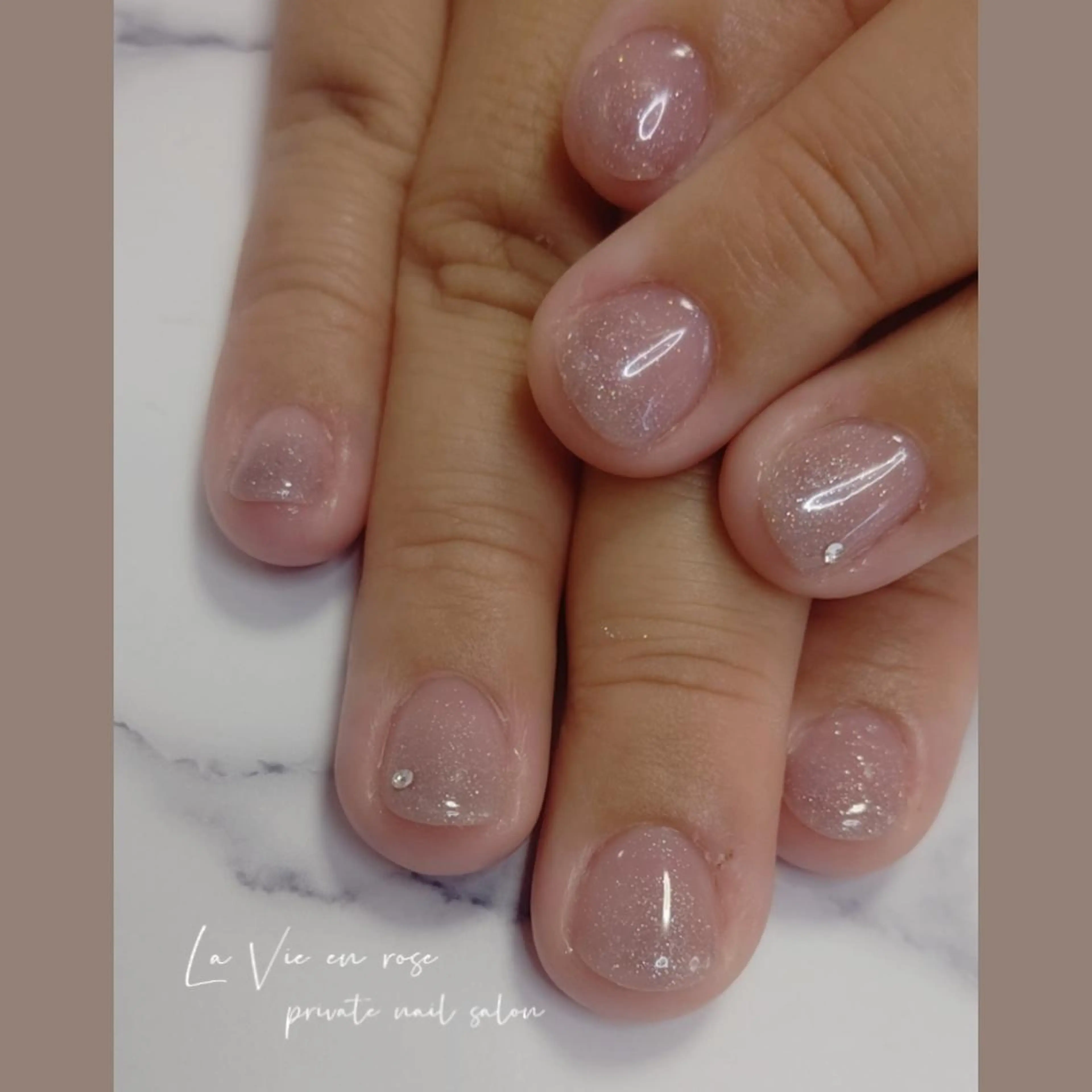 ネイル ラヴィアン ローズのネイルデザイン