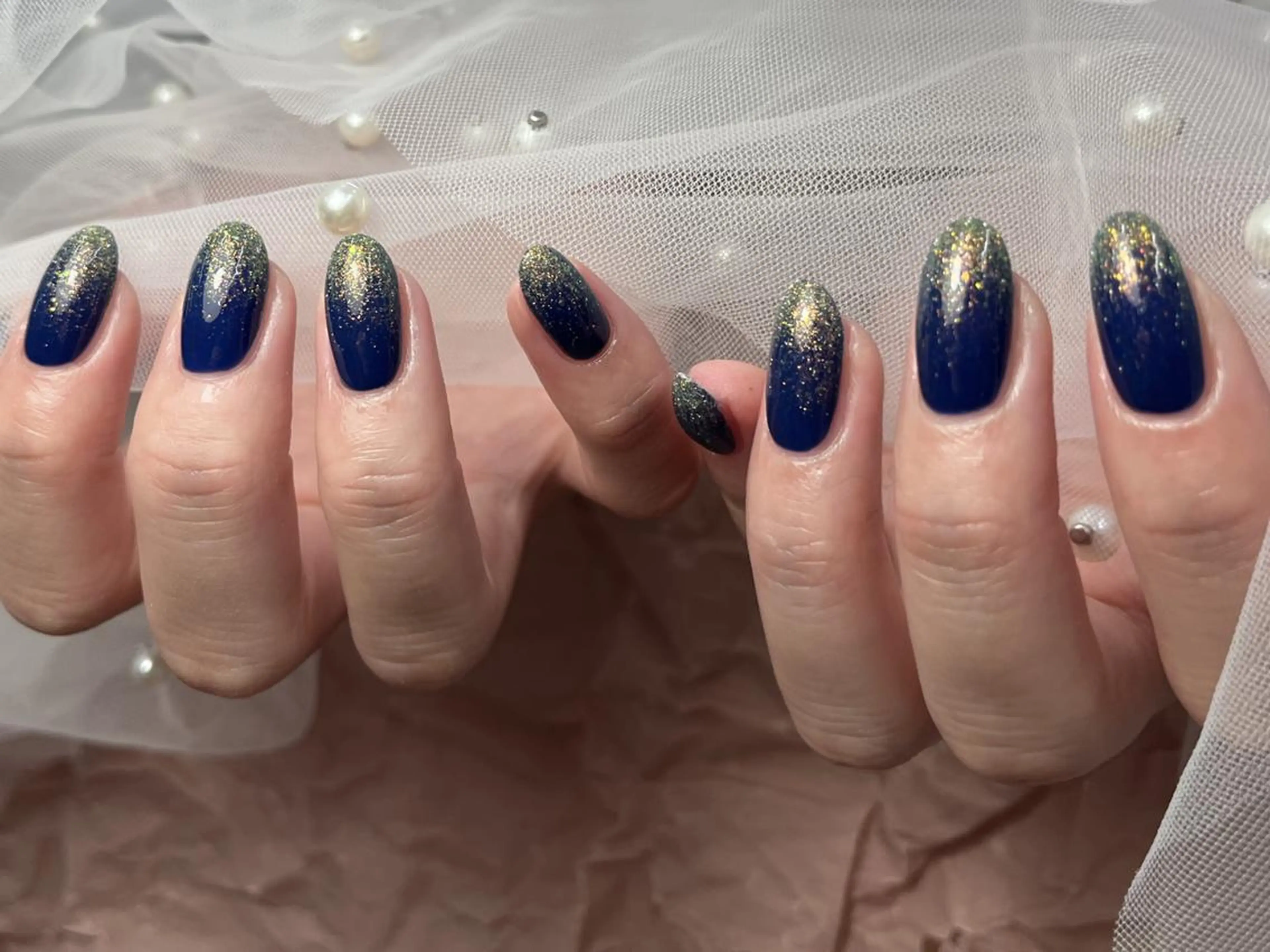 ネイル ブルー ゴールド ラメ(グリッター) ネイビー シンプルネイル ハンドネイル ハンドケア ToliyDeliy Nail Salonのネイルデザイン