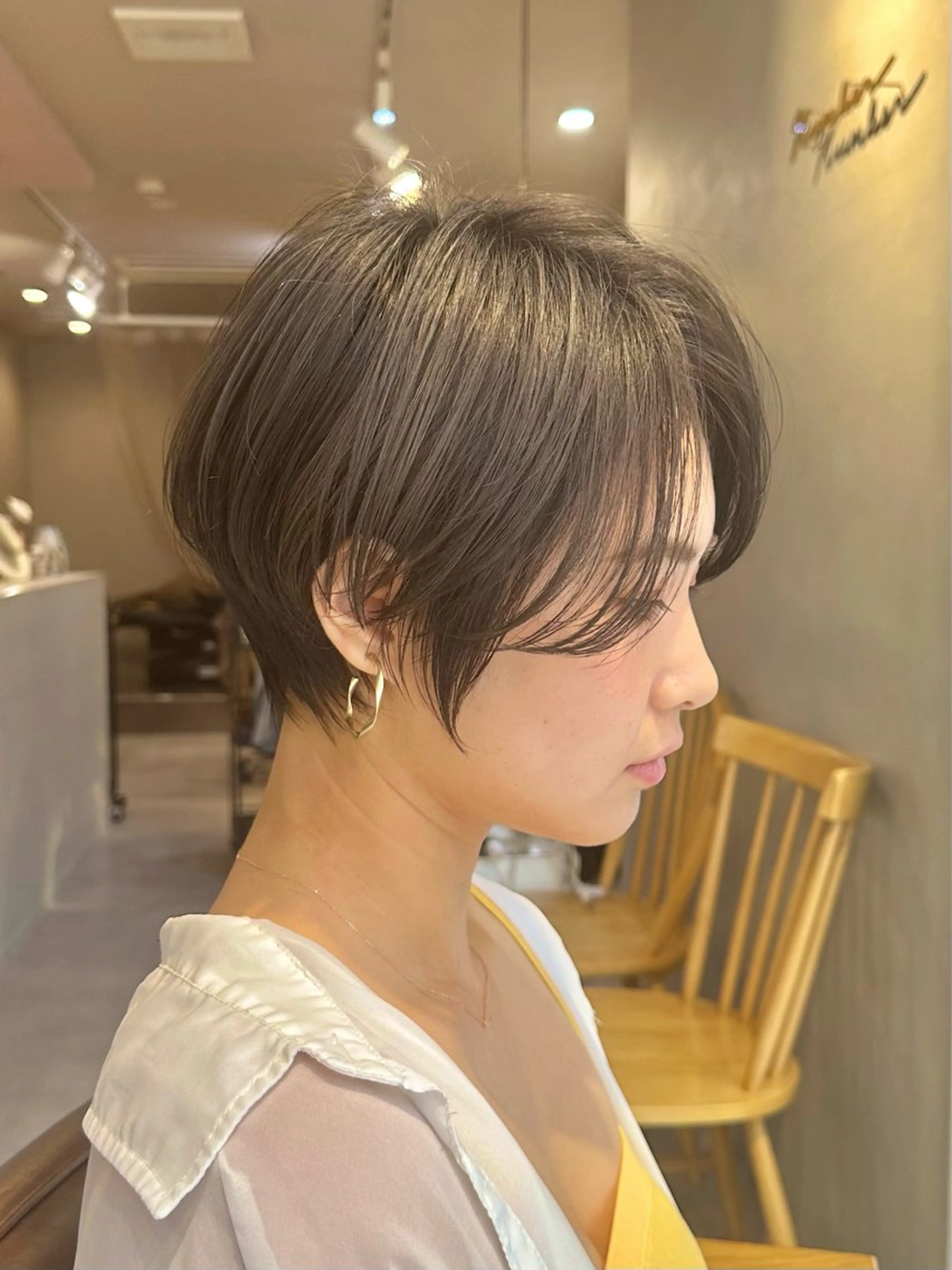 ショート ヘアカラー 大橋 瑞紀のヘアスタイル