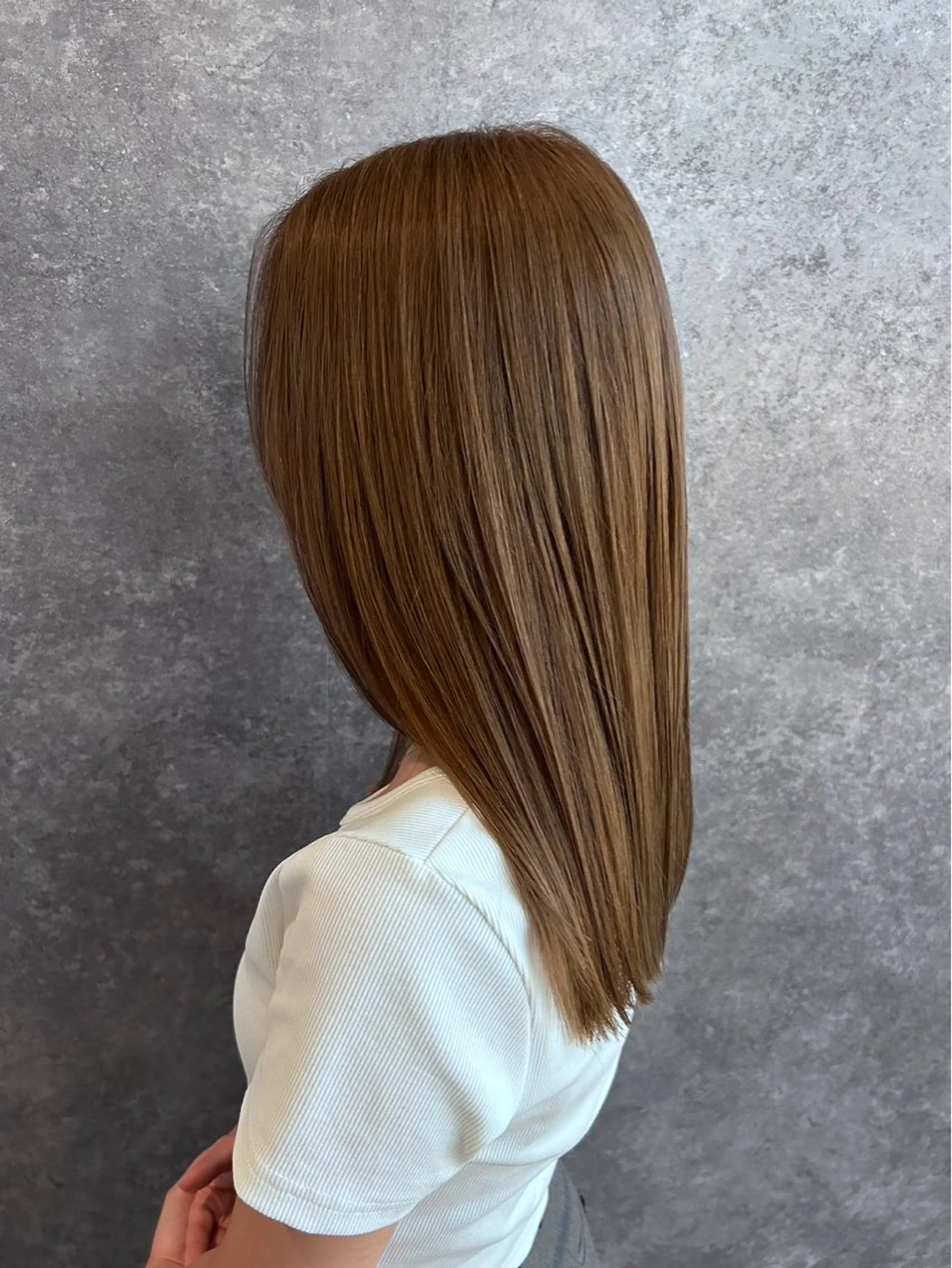 ロング カット 縮毛矯正 峯 琴奈のヘアスタイル
