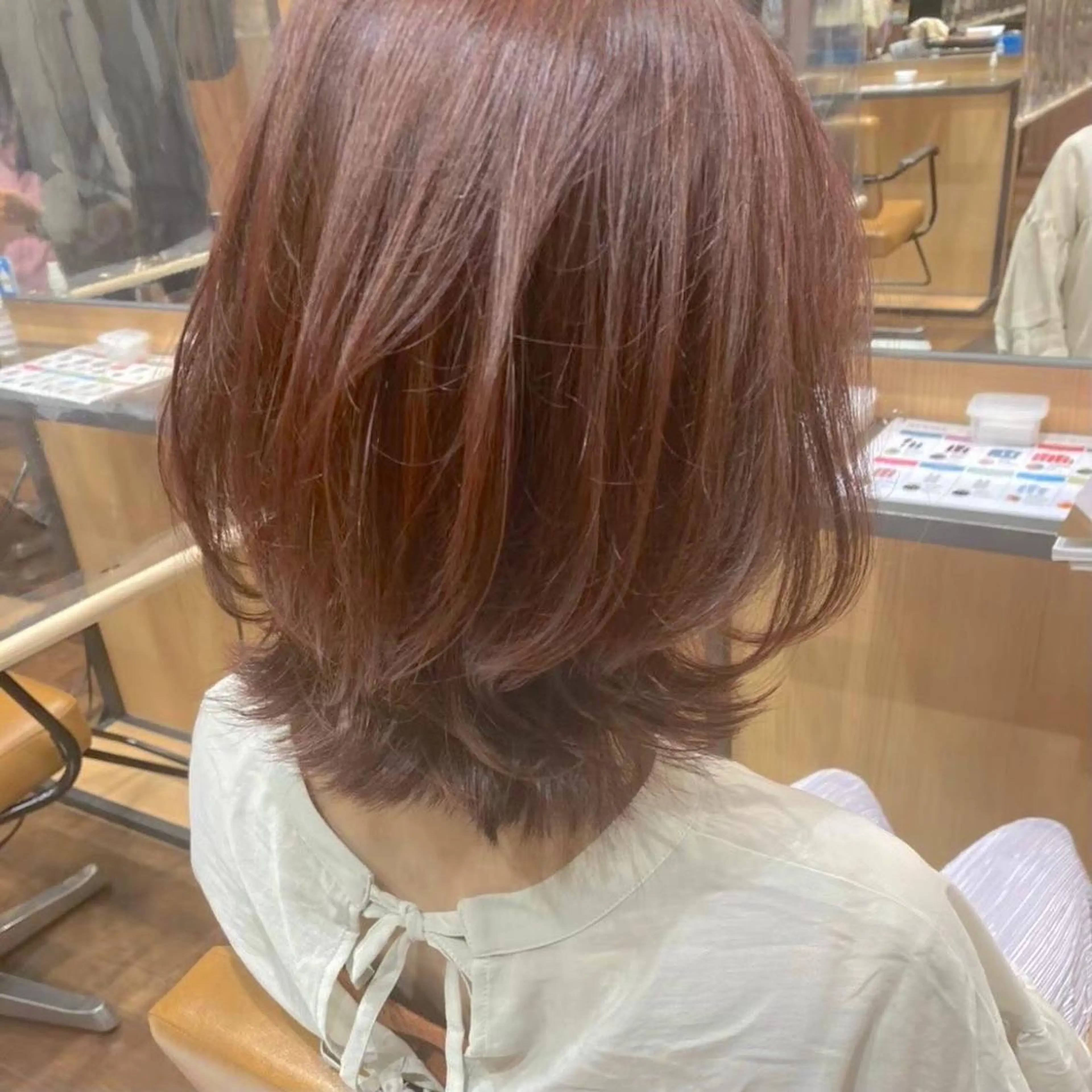ミディアム レイヤーカット 【モデル募集】貝沼 しおんのヘアスタイル