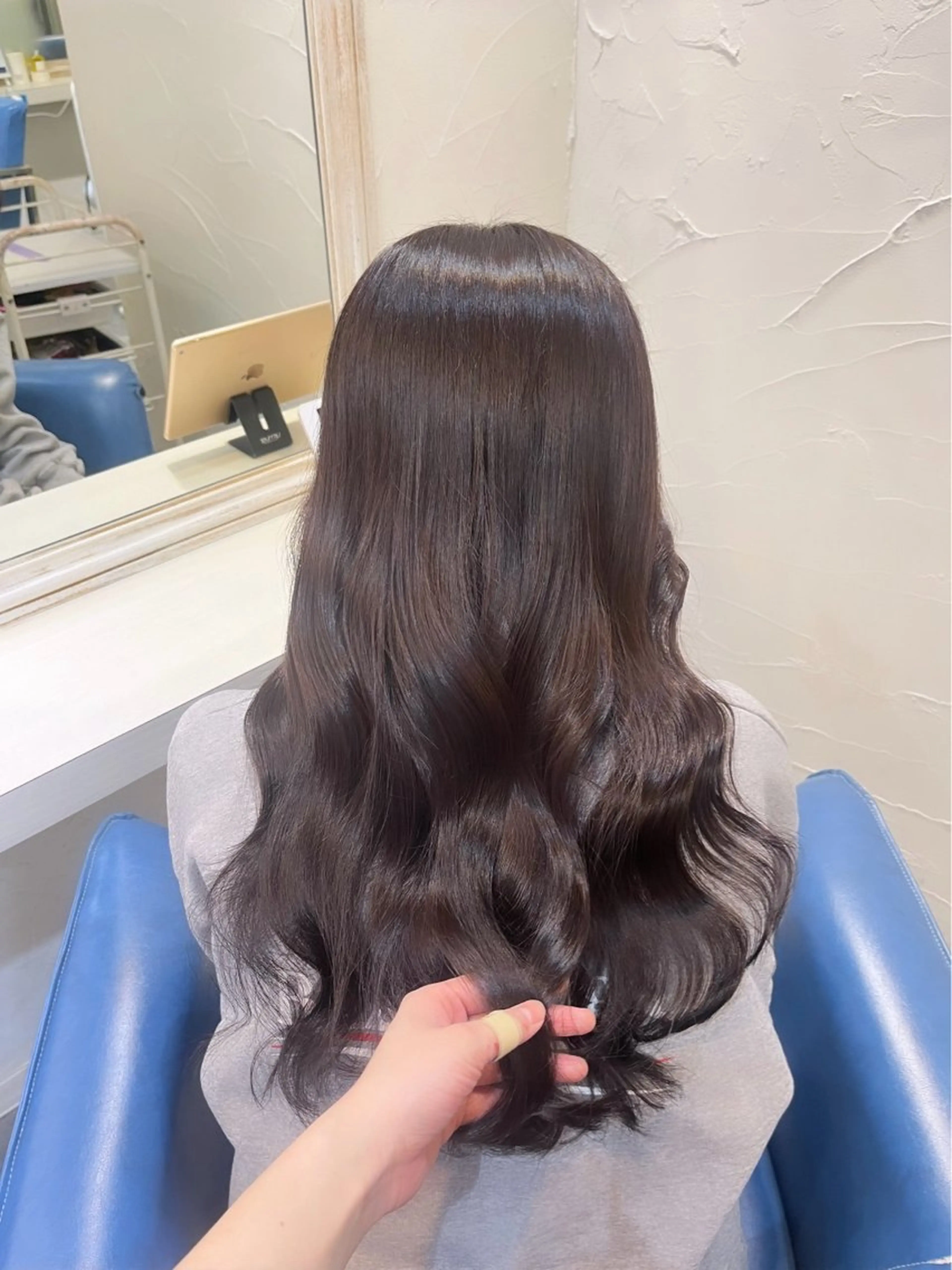 ロング 【uros.中目黒】 🍒小出喜愛🍒のヘアスタイル