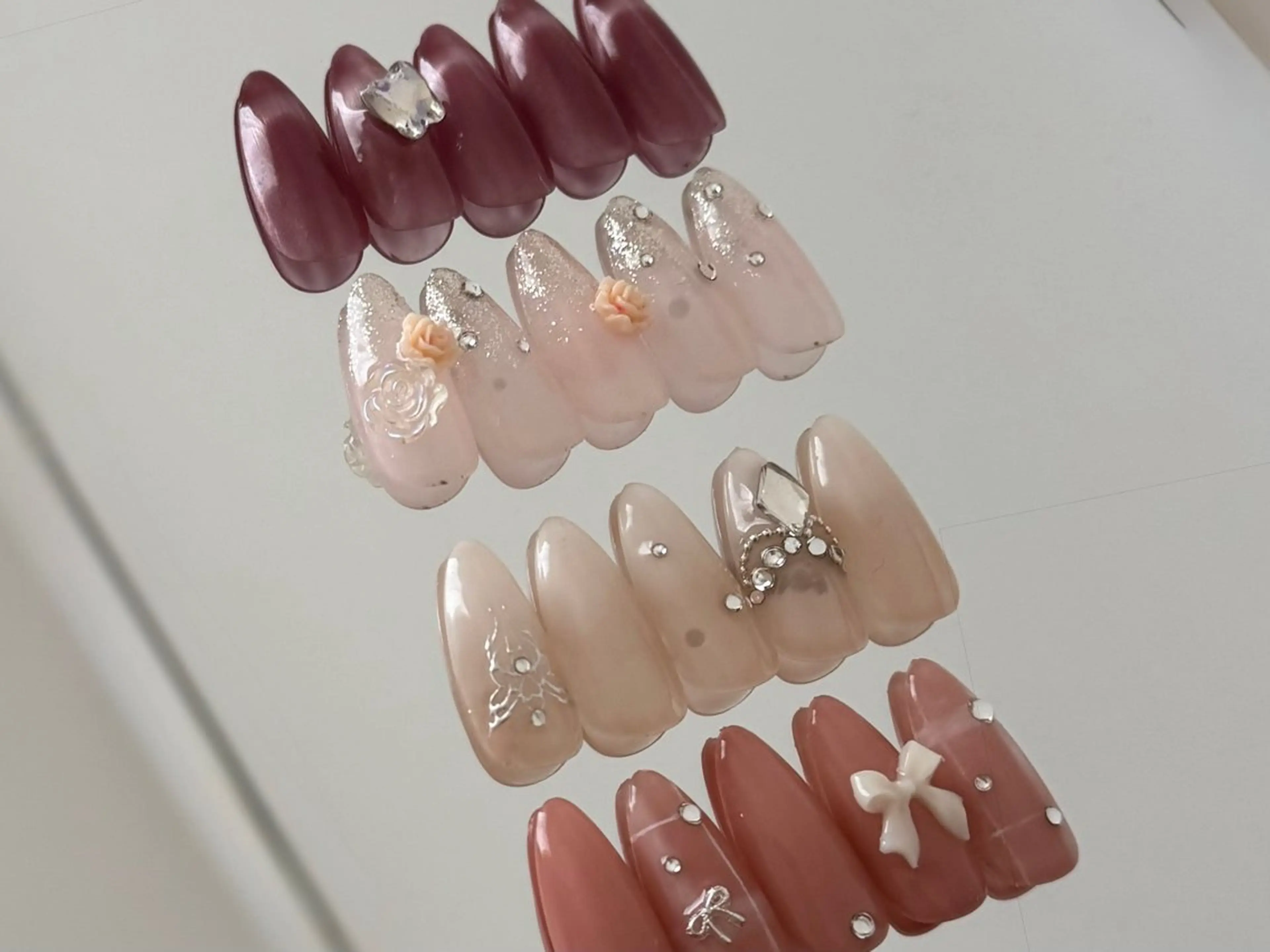 ネイル 韓国ネイル ワンホンネイル ハンドネイル nailstudio eviz新宿店のネイルデザイン