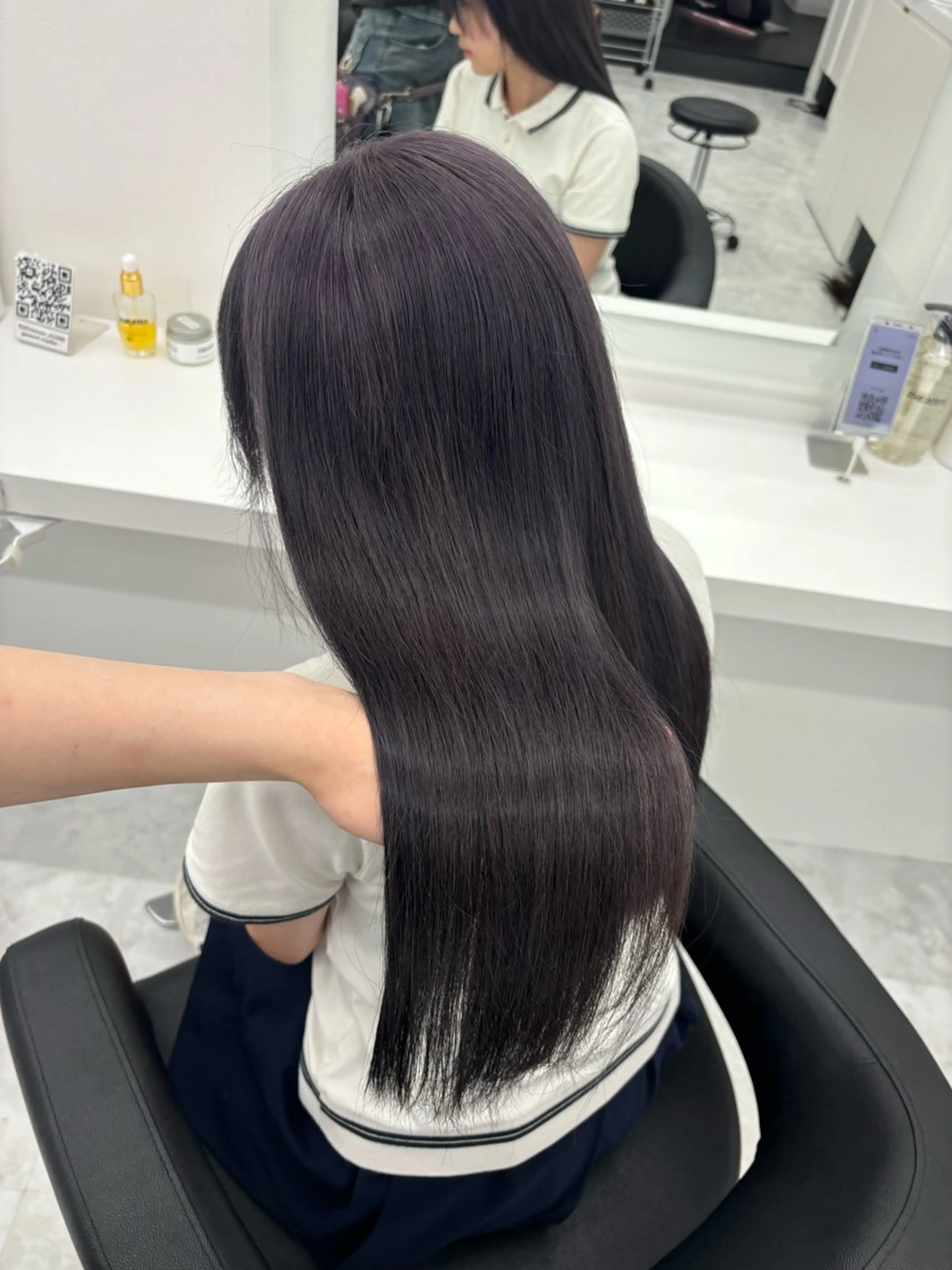 ロング カラー カット ヘアカラー トリートメント ヘッドスパ ヘアセット 韓国レイヤー ハッシュカットのヘアスタイル