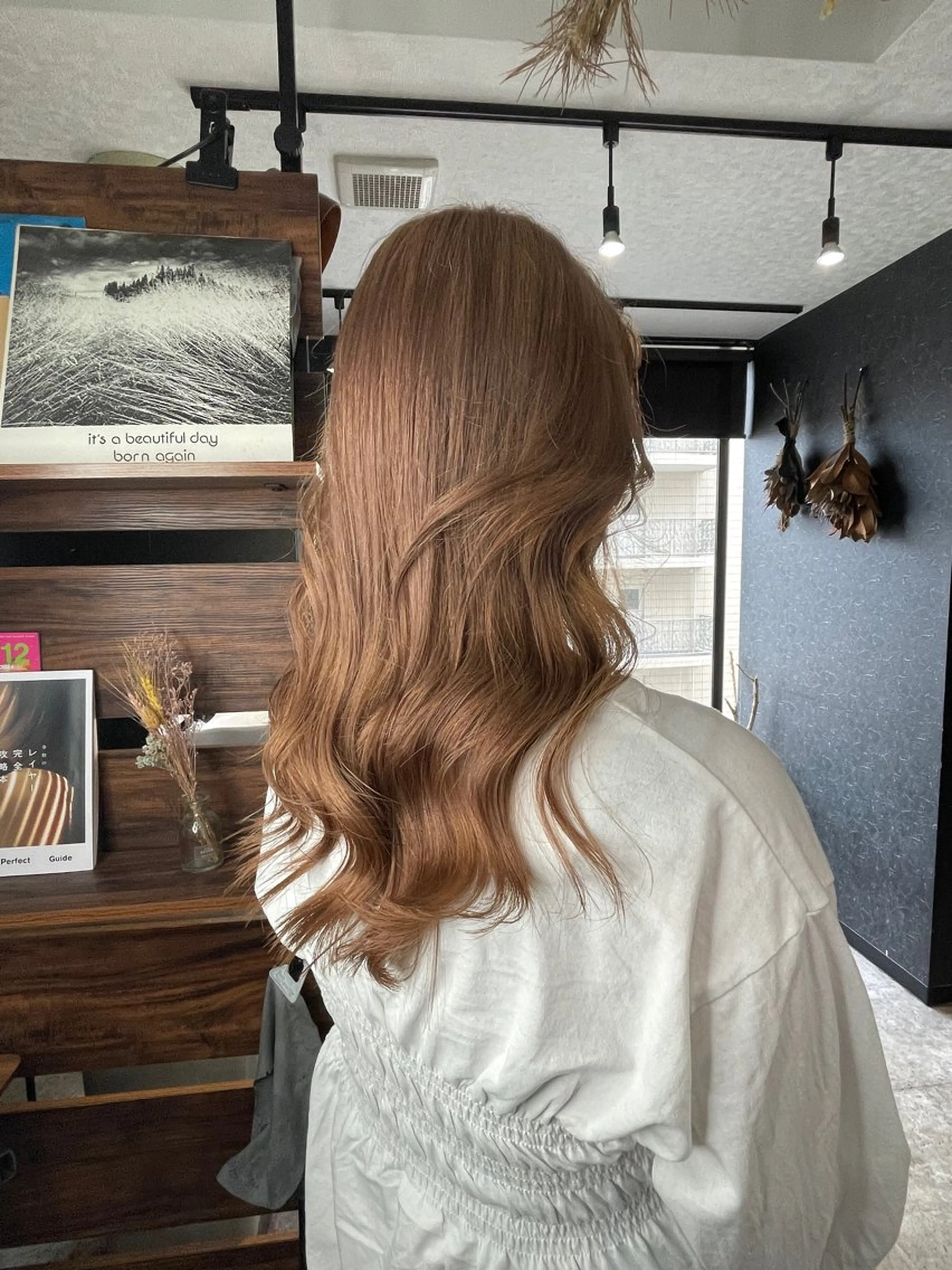 カラー ヘアカラー 西村 桃花のヘアスタイル