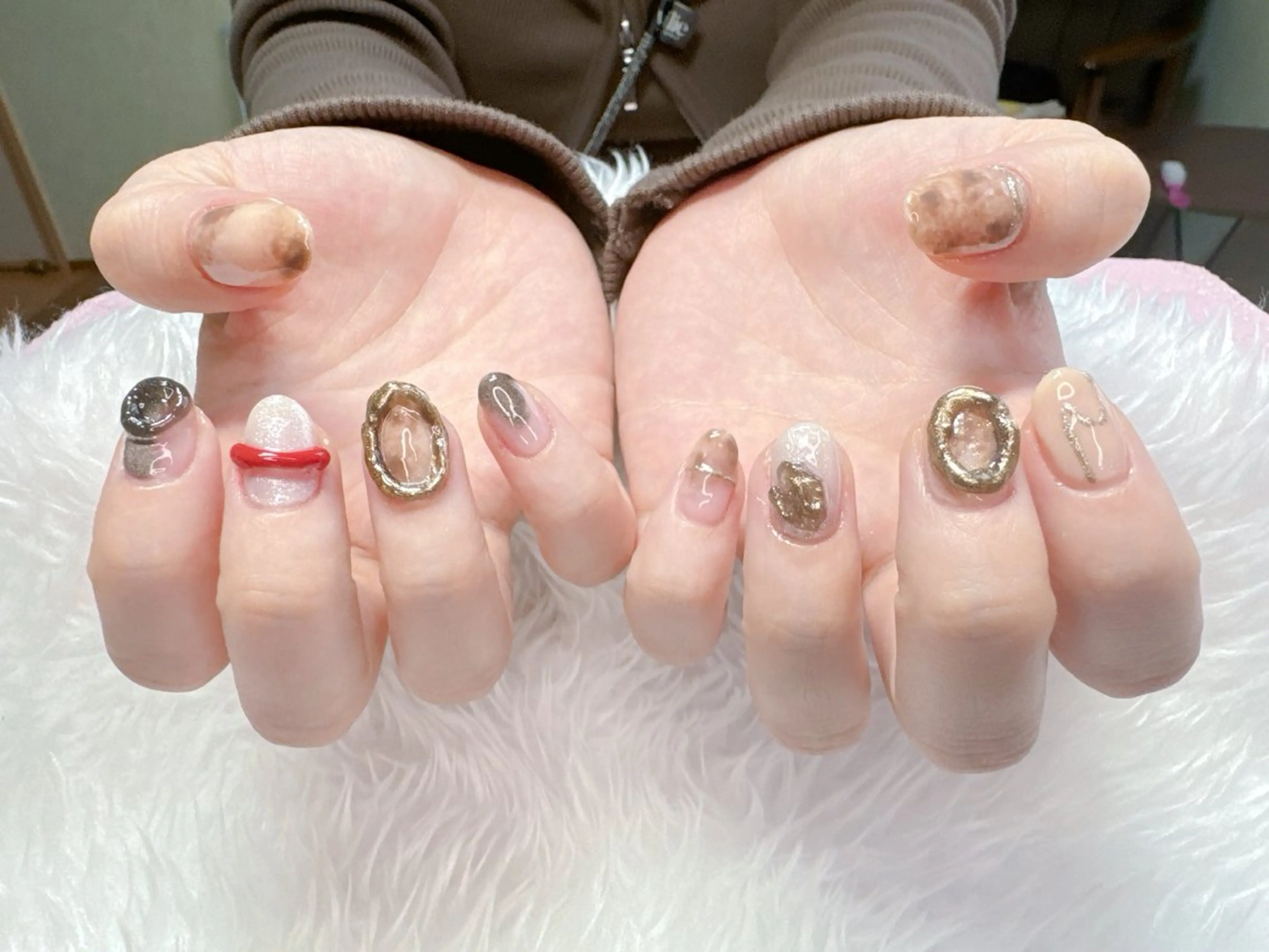 ネイル ニュアンスネイル ハンドネイル ハンドケア ネイルサロン HARRYS所属・ネイル･脱毛サロン HARRYSのネイルデザイン