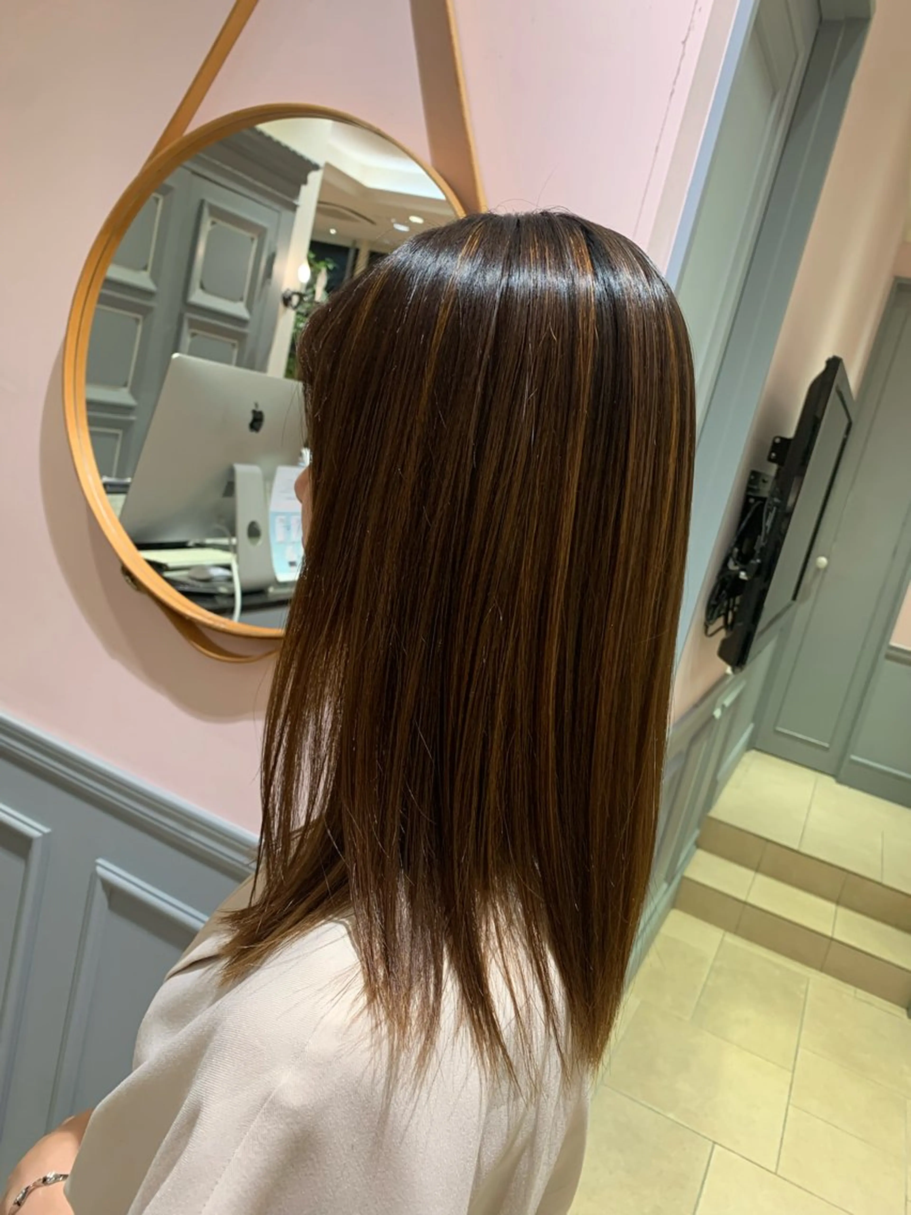 セミロング カラー ハイライトカラー ハイライト 上野 七奈穂のヘアスタイル