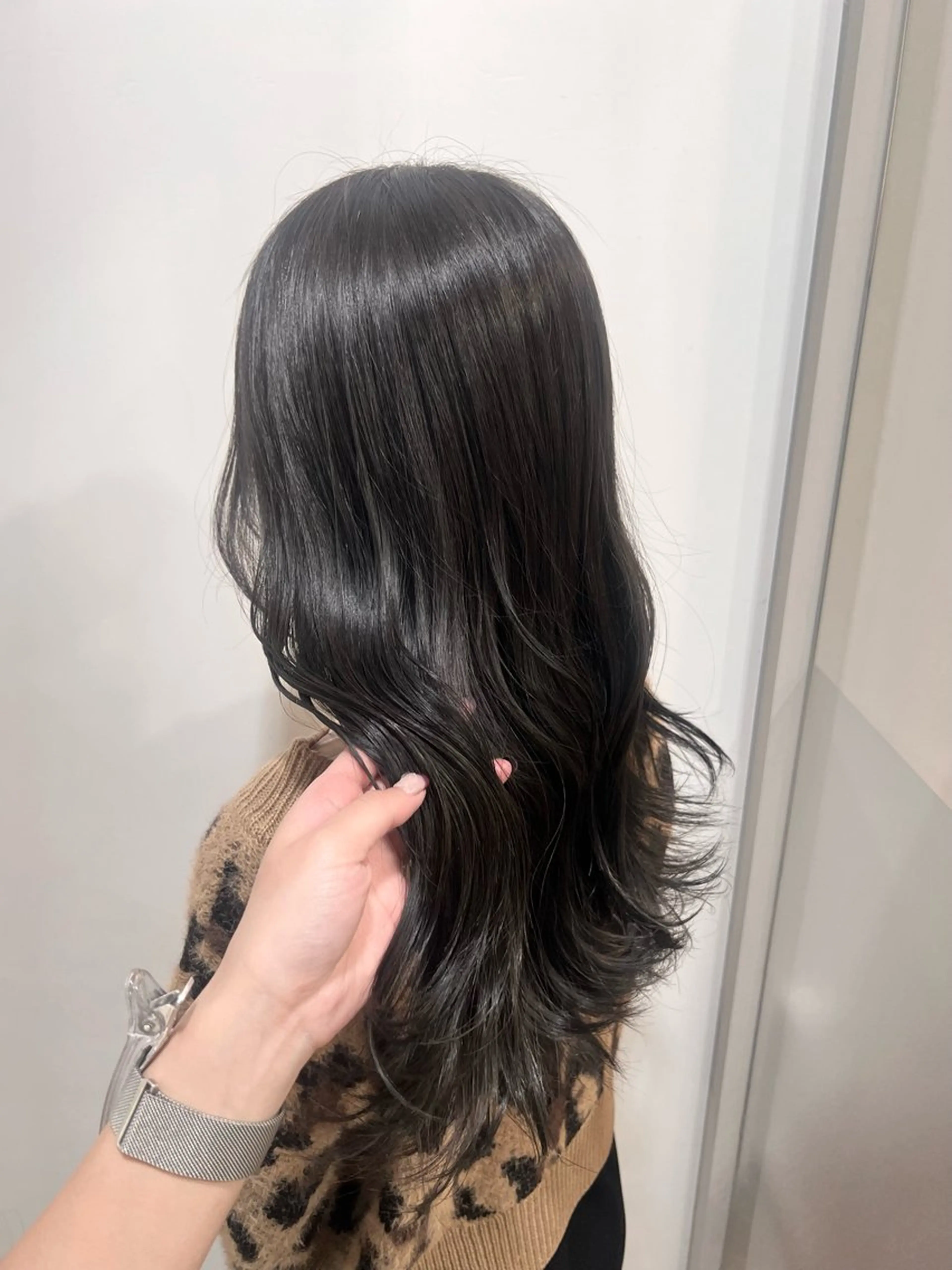 ロング カラー グレージュ きむらなみか🪐 レイヤーモデルのヘアスタイル
