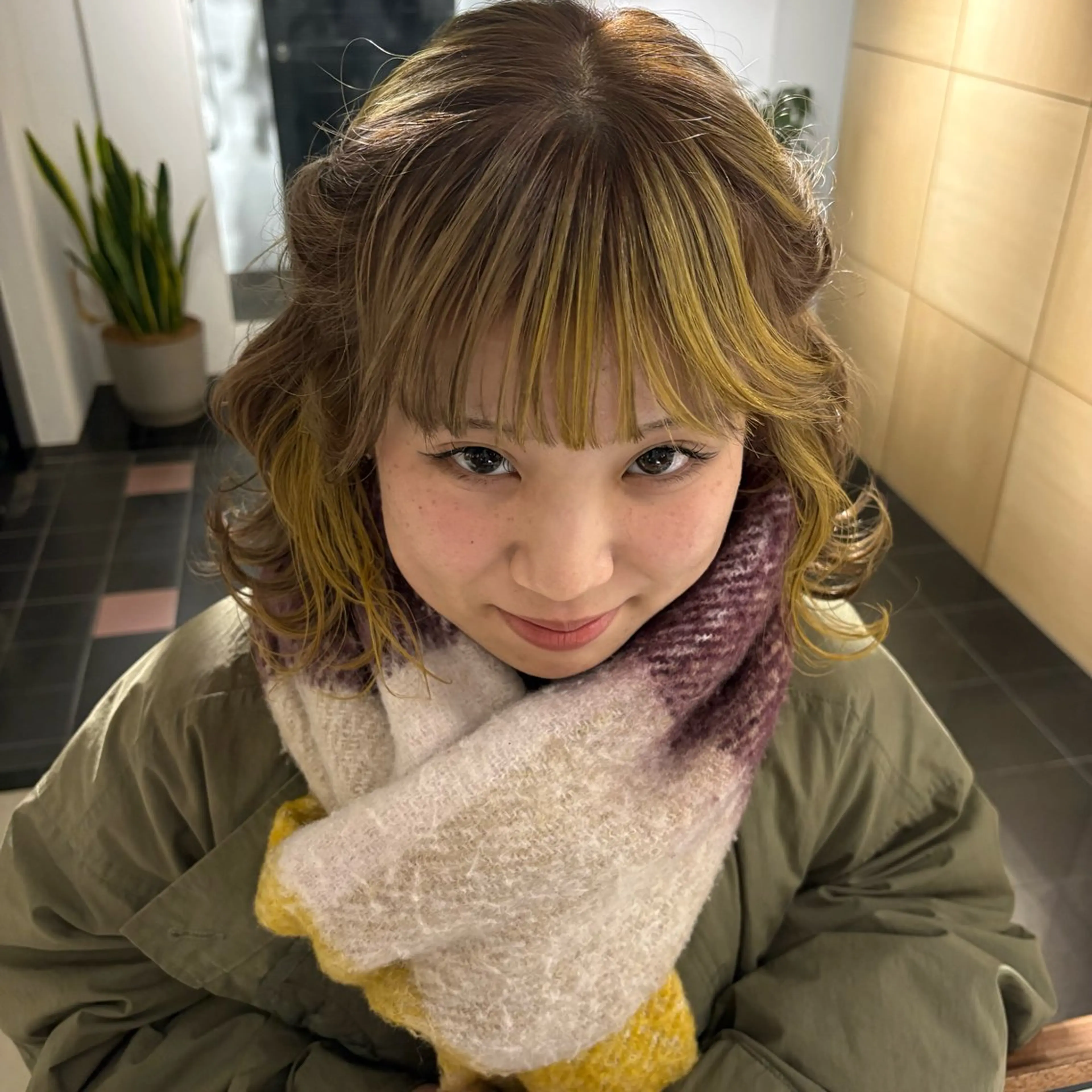 ショート カラー ブリーチ カット ヘアカラー Yui 🫧のヘアスタイル