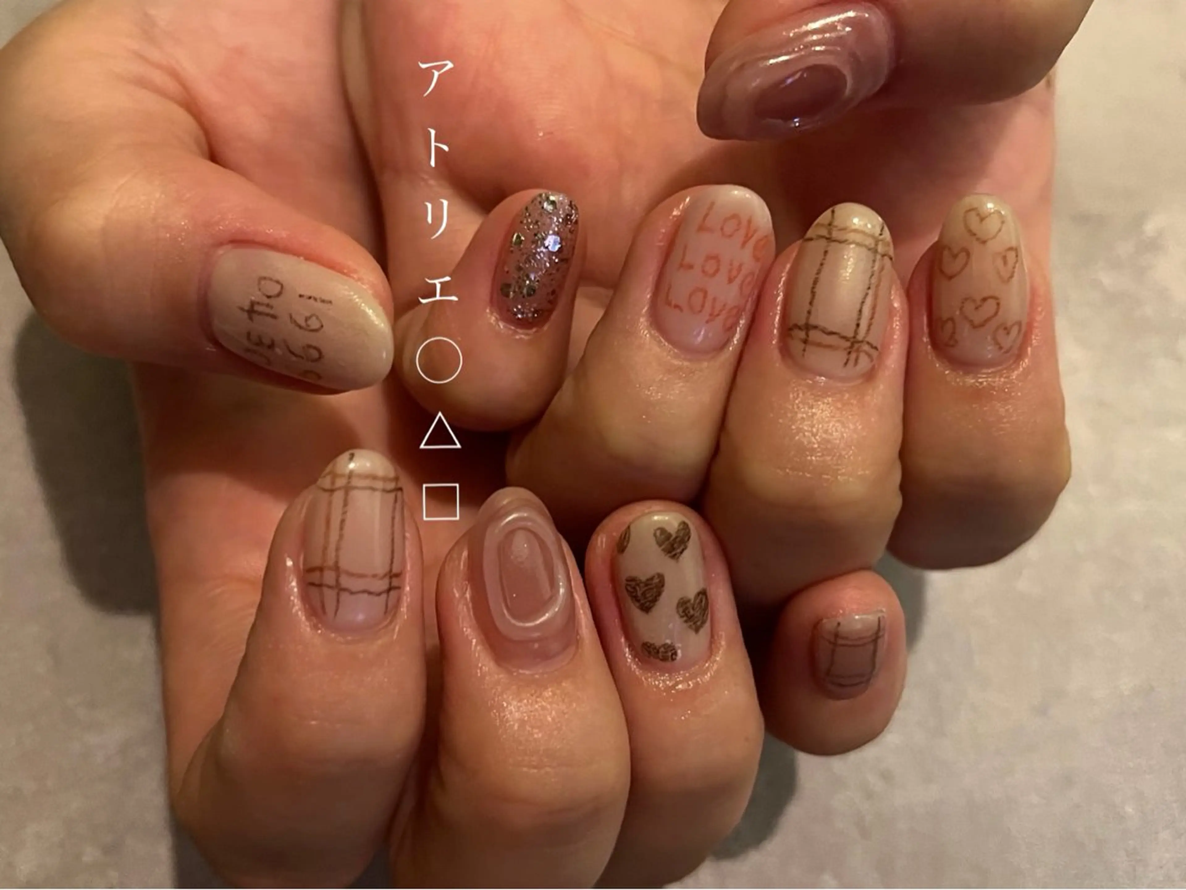 ネイル アートネイル ハンドネイル アトリエ ○△□のネイルデザイン