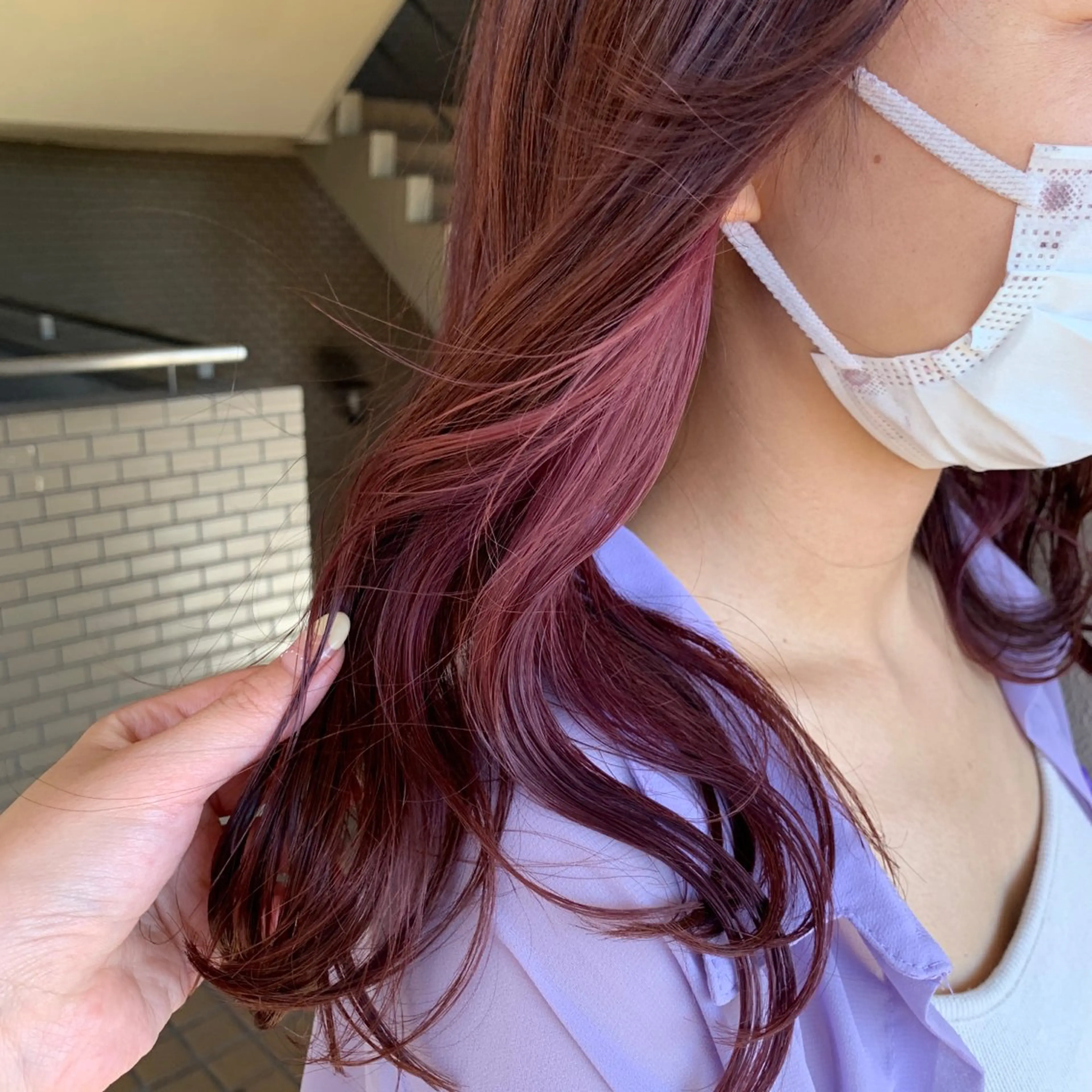 ミディアム カラー ボルドーカラー ピンクカラー カット ヘアカラー regalo Acari🍎のヘアスタイル