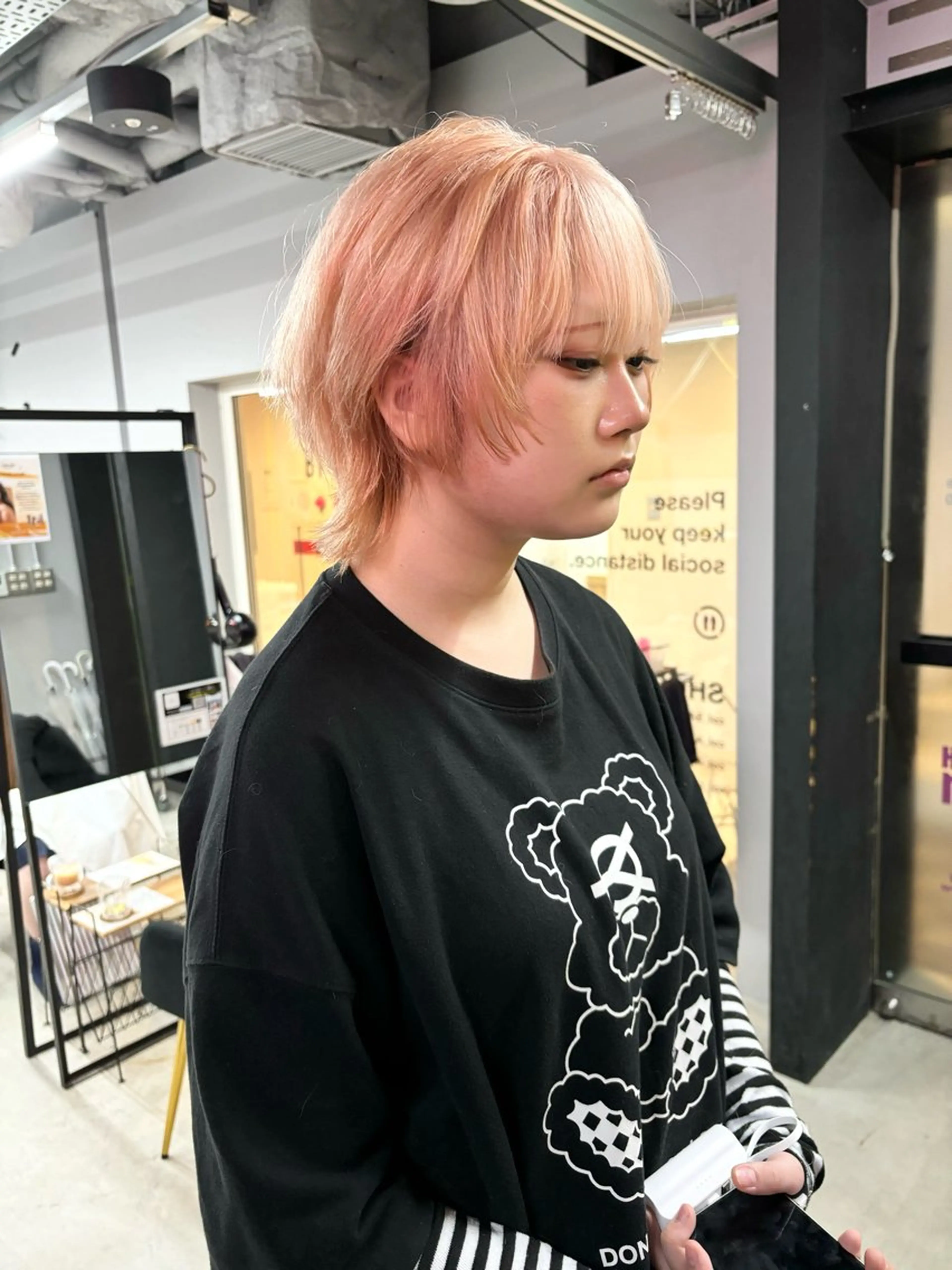ショート カラー ハイトーンカラー ウルフカット カット ヘアカラー パーマ パーマ/暖色 /レイヤー/後藤海音のヘアスタイル