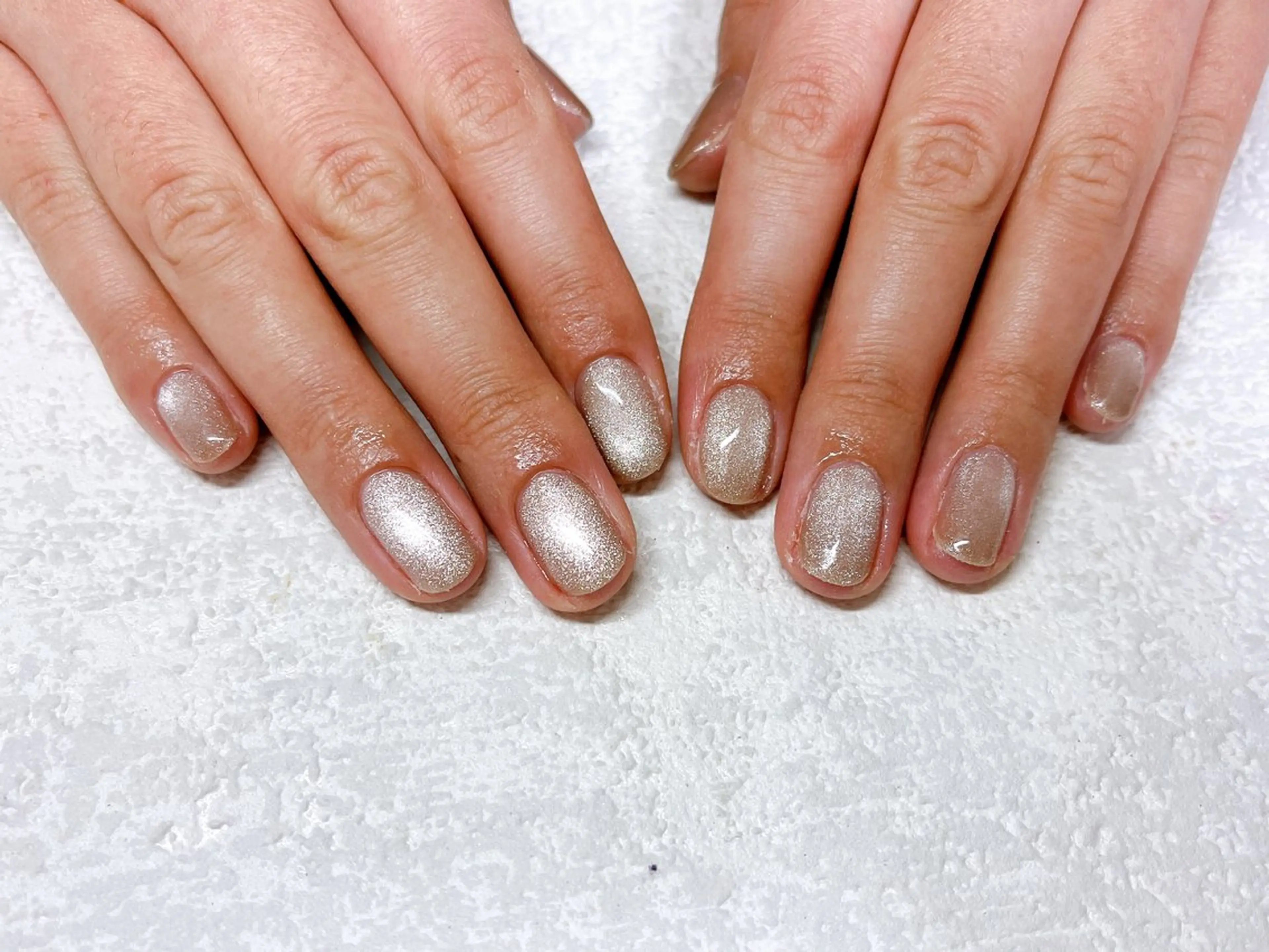 ネイル オーロラネイル フットネイル フレンチネイル ジェルネイル キラキラネイル Mogu nail 二子玉川のネイルデザイン