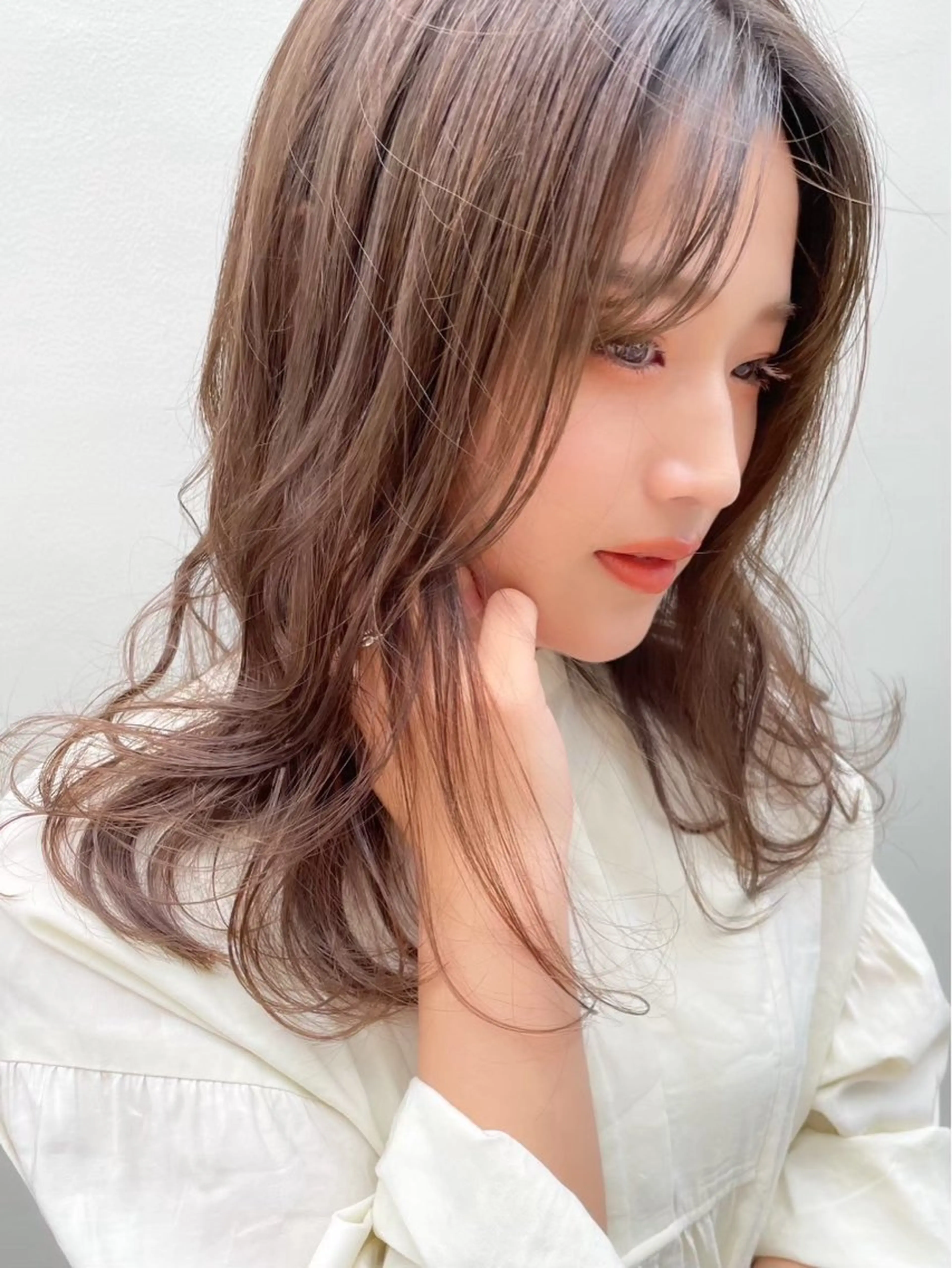 セミロング パープルカラー ヘアカラー SiLO 【シロ】のヘアスタイル