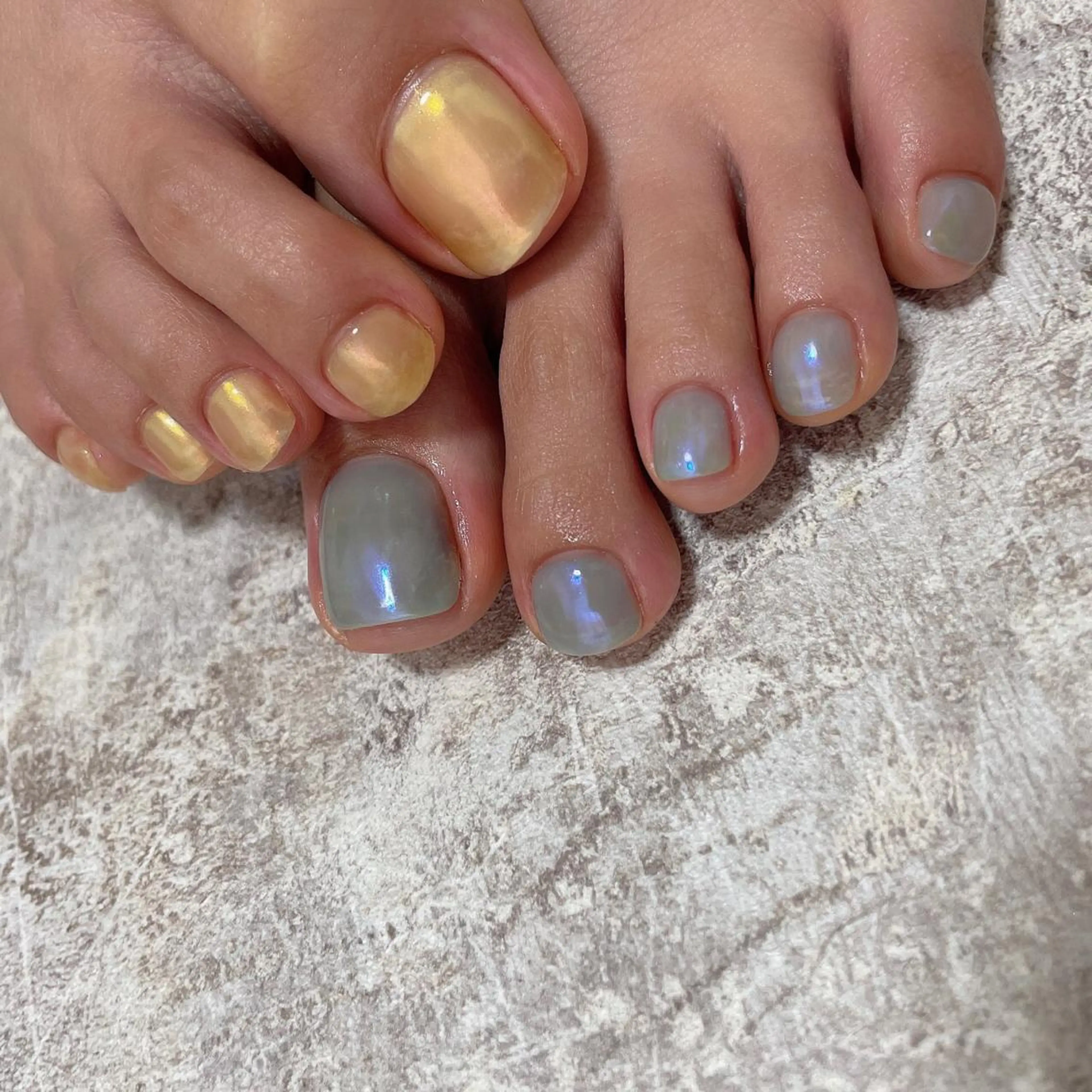 ネイル オーロラネイル キラキラネイル ミラーネイル フットネイル lilbondir. chiharuのネイルデザイン