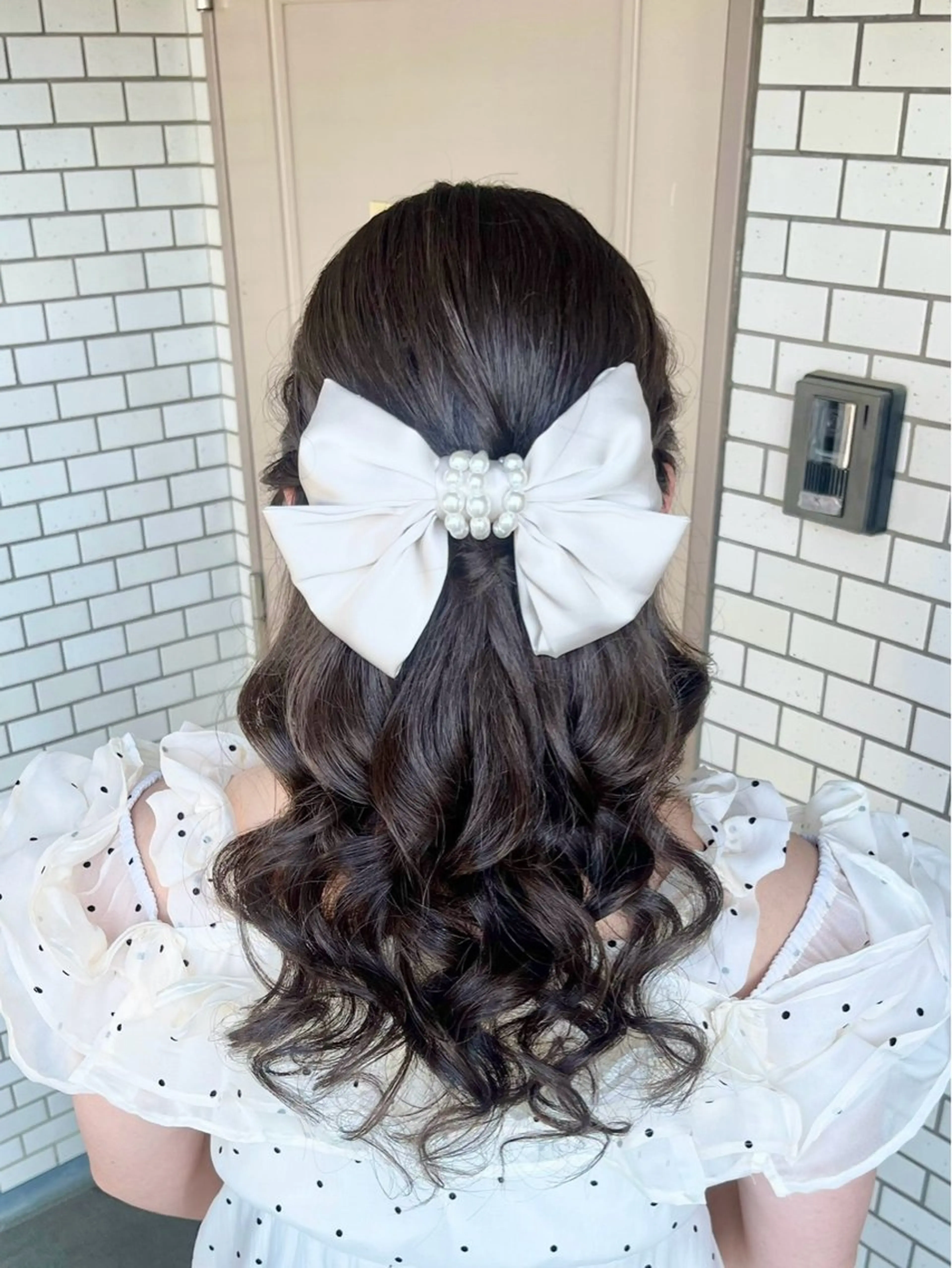 ヘアアレンジ ハーフアップ 結婚式・ブライダル 髪飾り ヘアセット 参列 ✽ 推し活ヘア 💕ゆり🐈🐾のヘアスタイル