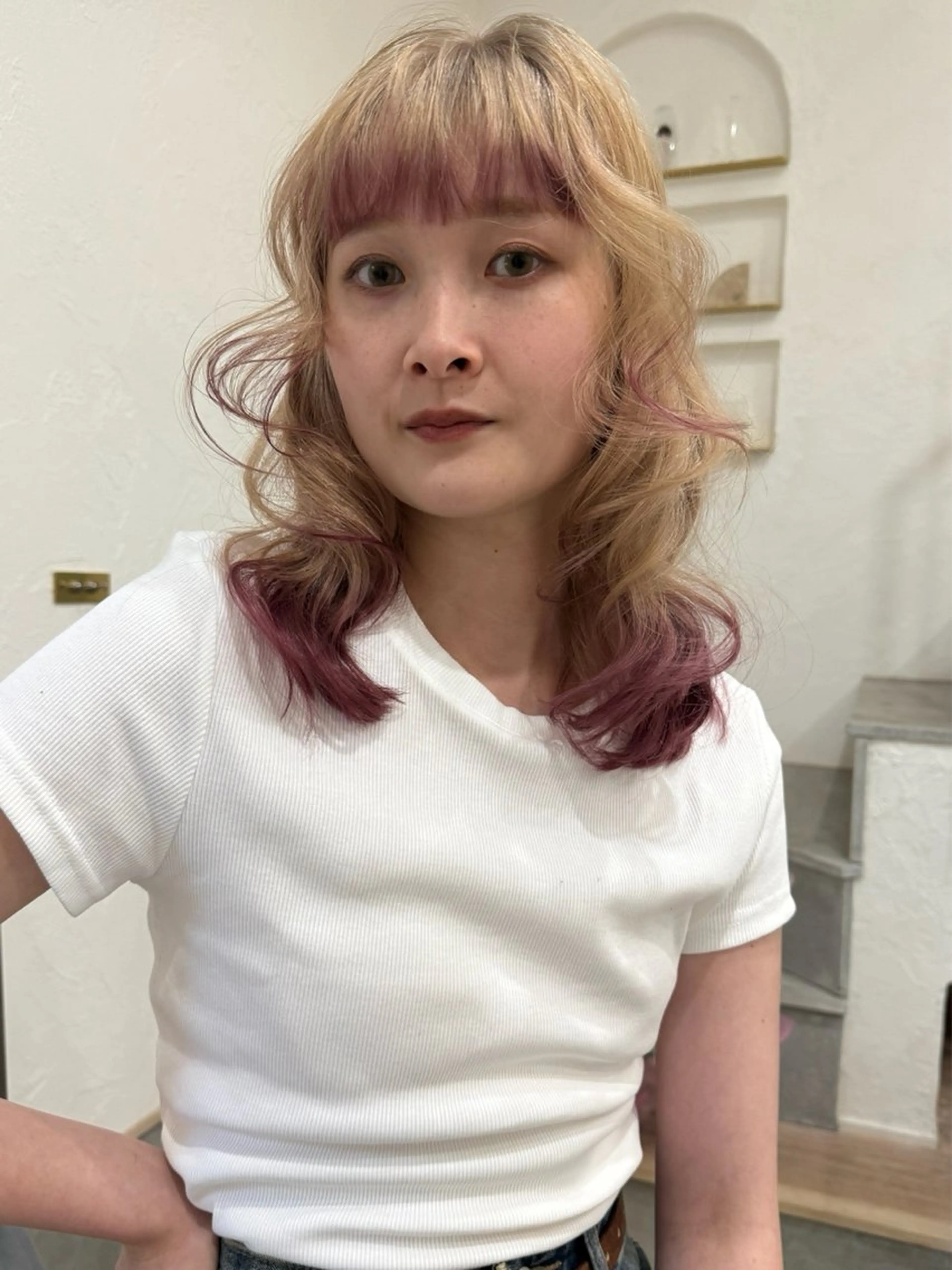 ミディアム ヘアカラー イシイ モエカのヘアスタイル