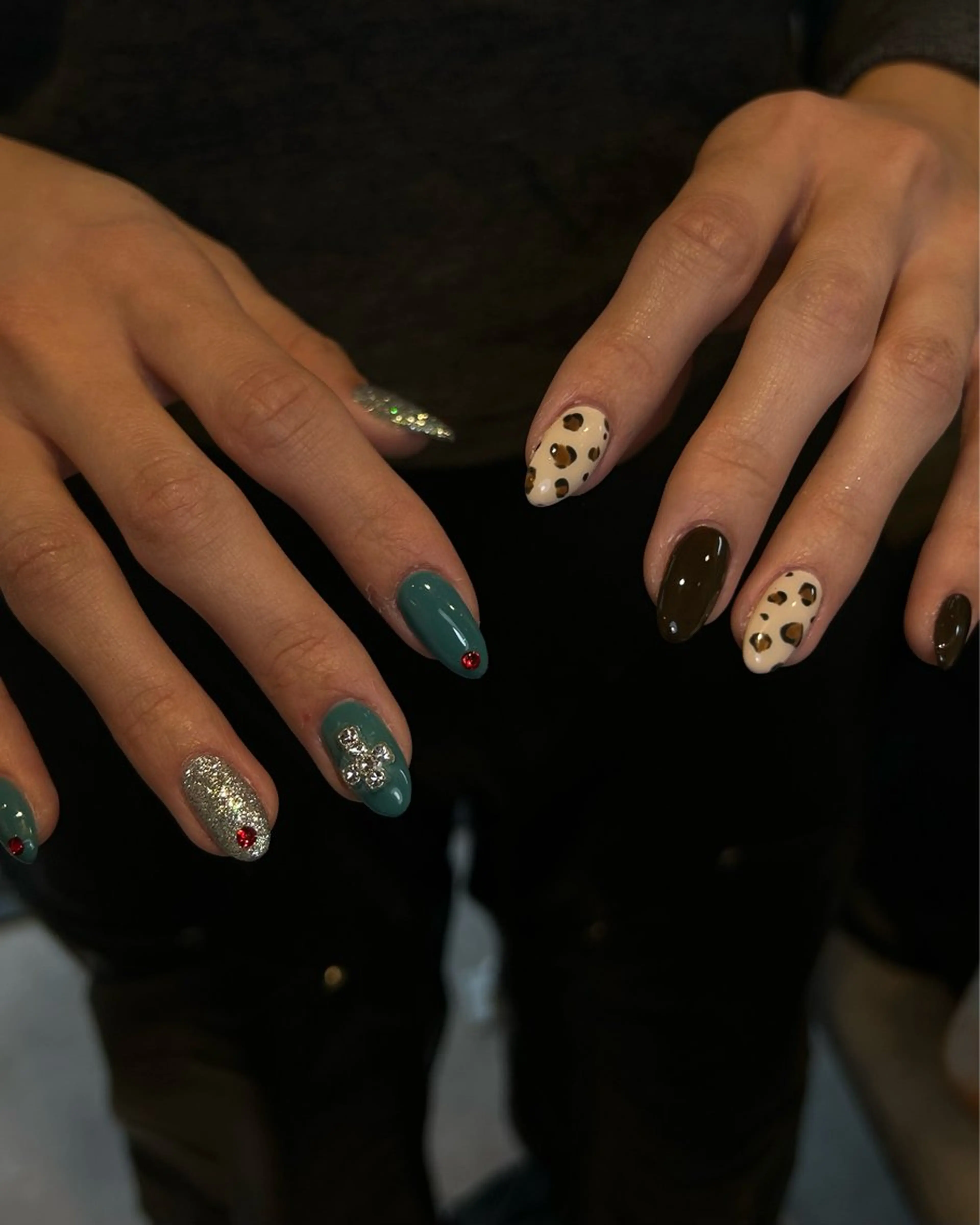 ネイル アートネイル 持ち込み ストーンネイル Zen Neo 🪸YUKINE🪸のネイルデザイン