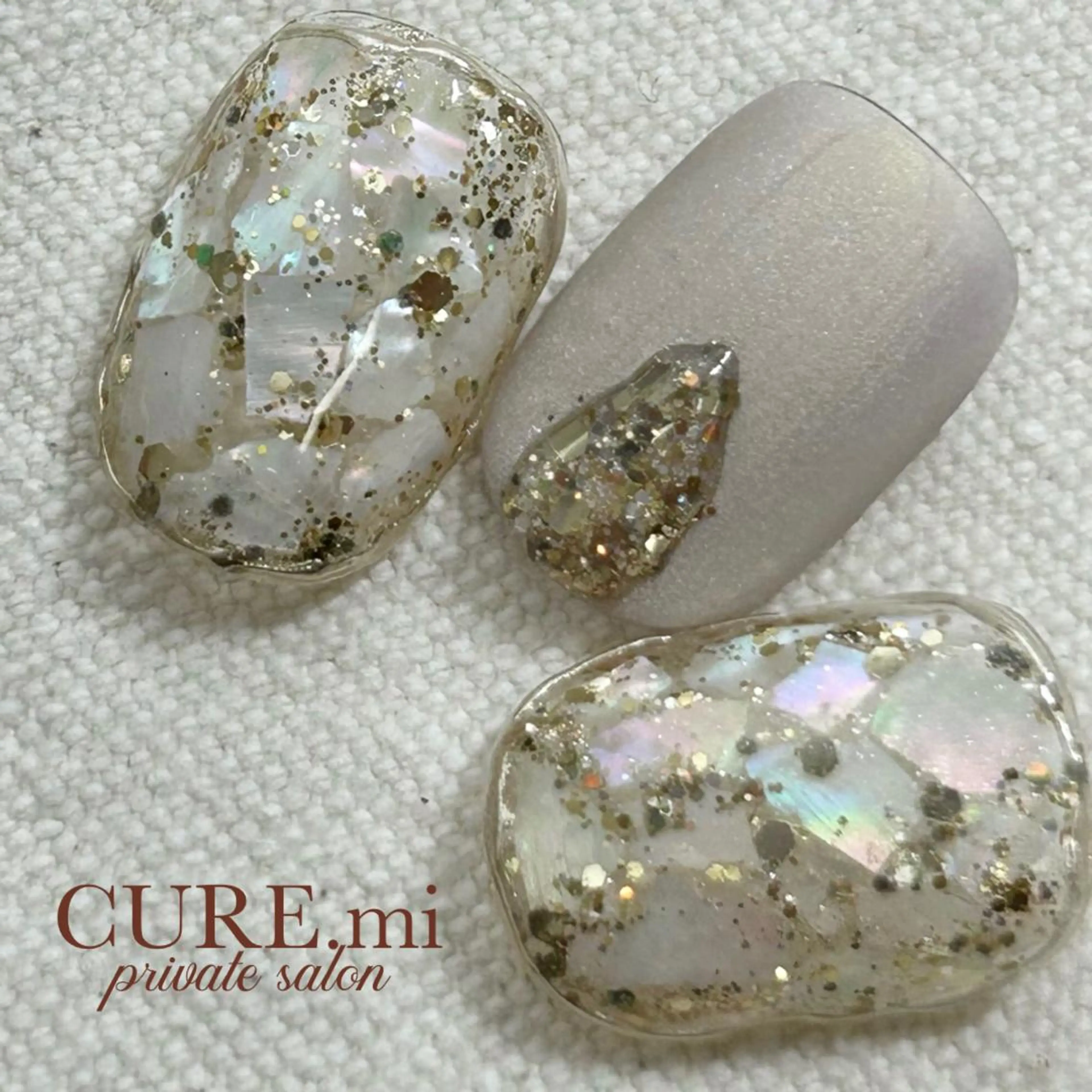 ネイル 夏ネイル ハンドネイル ハンドケア CURE.mi所属・伊藤 美香のネイルデザイン