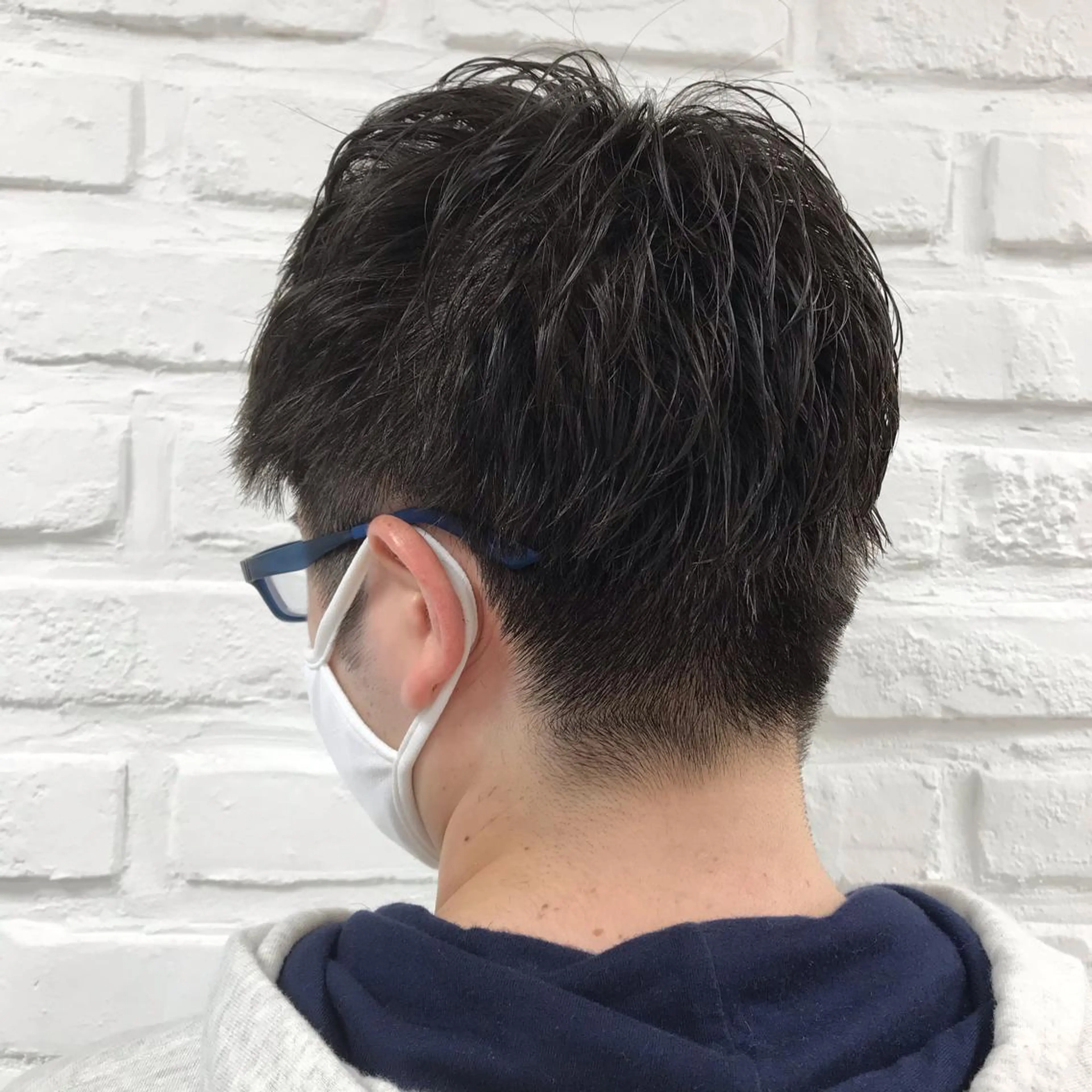 ショート パーマ メンズ メンズパーマ ツーブロック 刈り上げ 暖色カラー💜 中山由梨のヘアスタイル