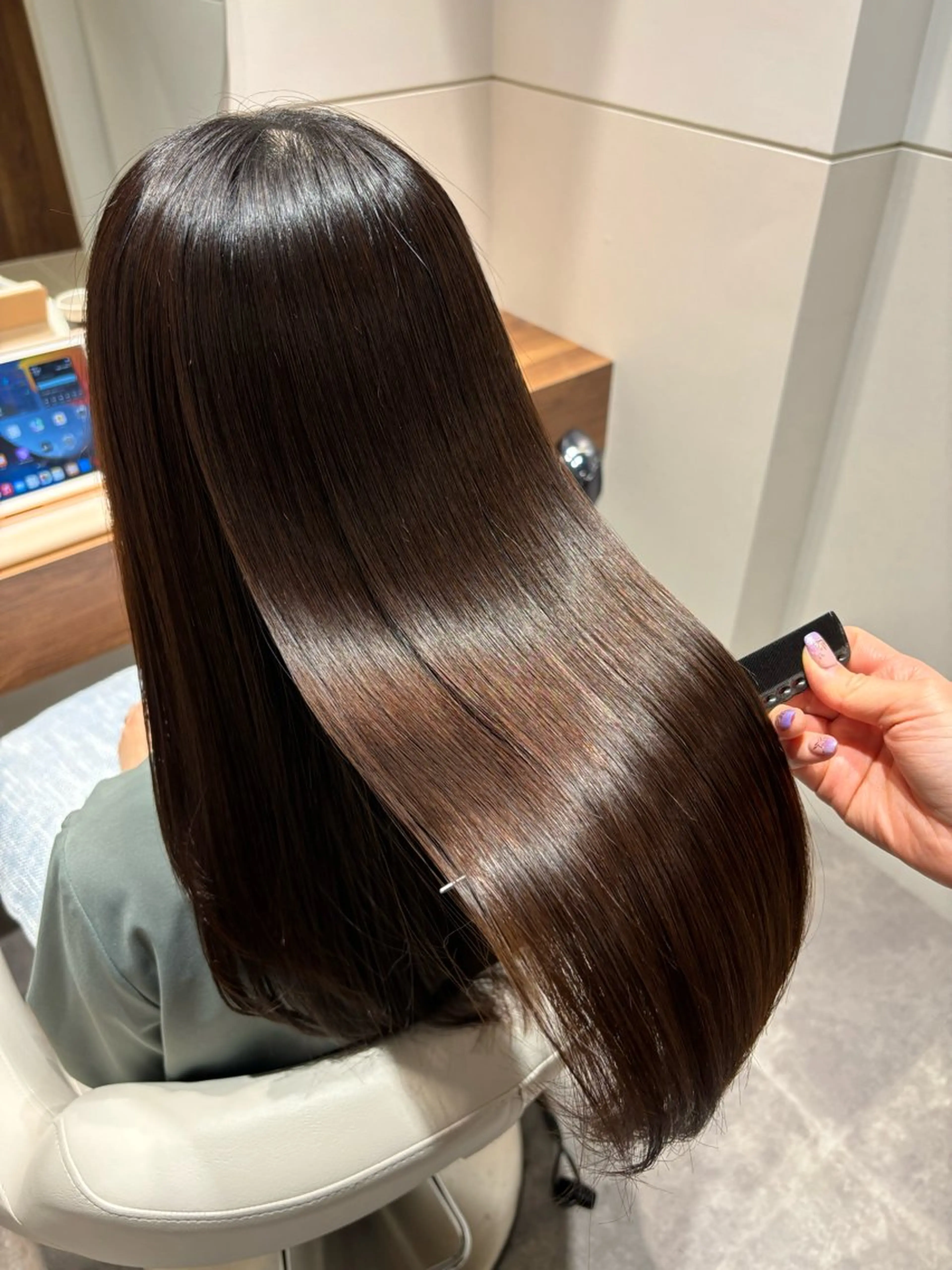 ロング カット 縮毛矯正 トリートメント 髪質改善 🤍erikaのヘアスタイル