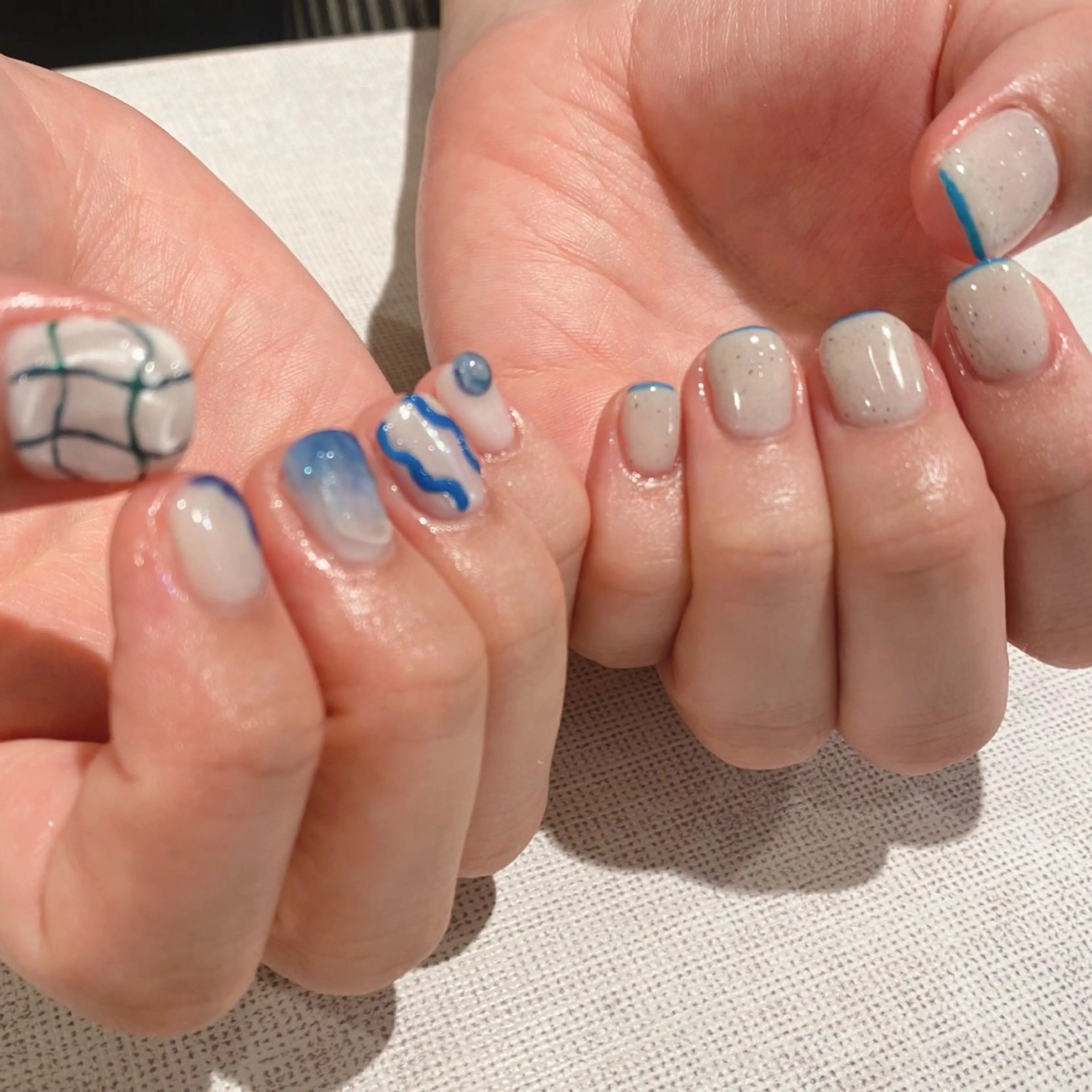 ネイル LITMUS HAIR SALON所属・末吉 結衣の眉毛・アイブロウイメージ