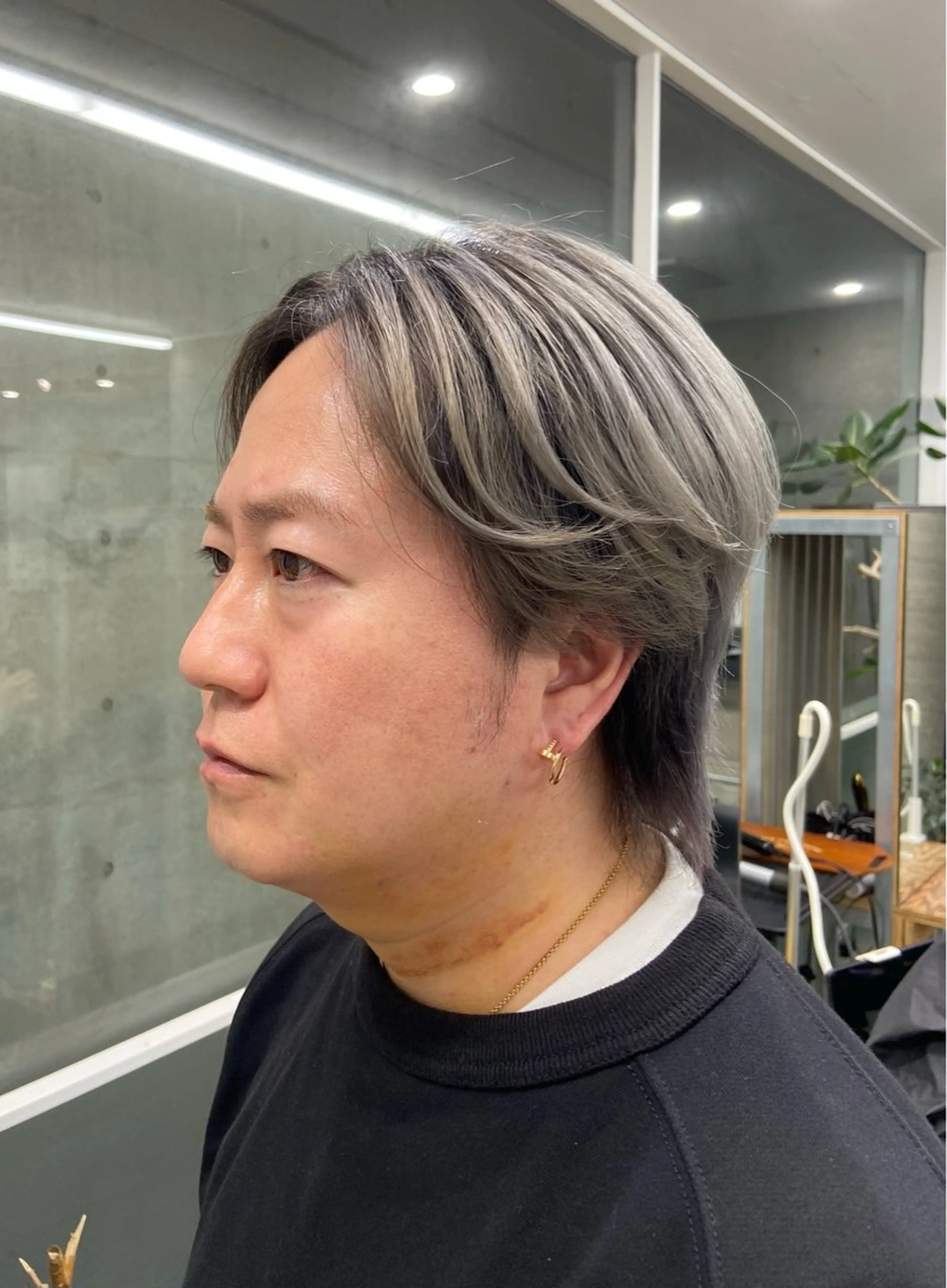 カラー メンズ メンズブリーチ ブリーチ シルバー ヘアカラー トリートメント Kotoko🖤/海 外/バレイヤージュのヘアスタイル