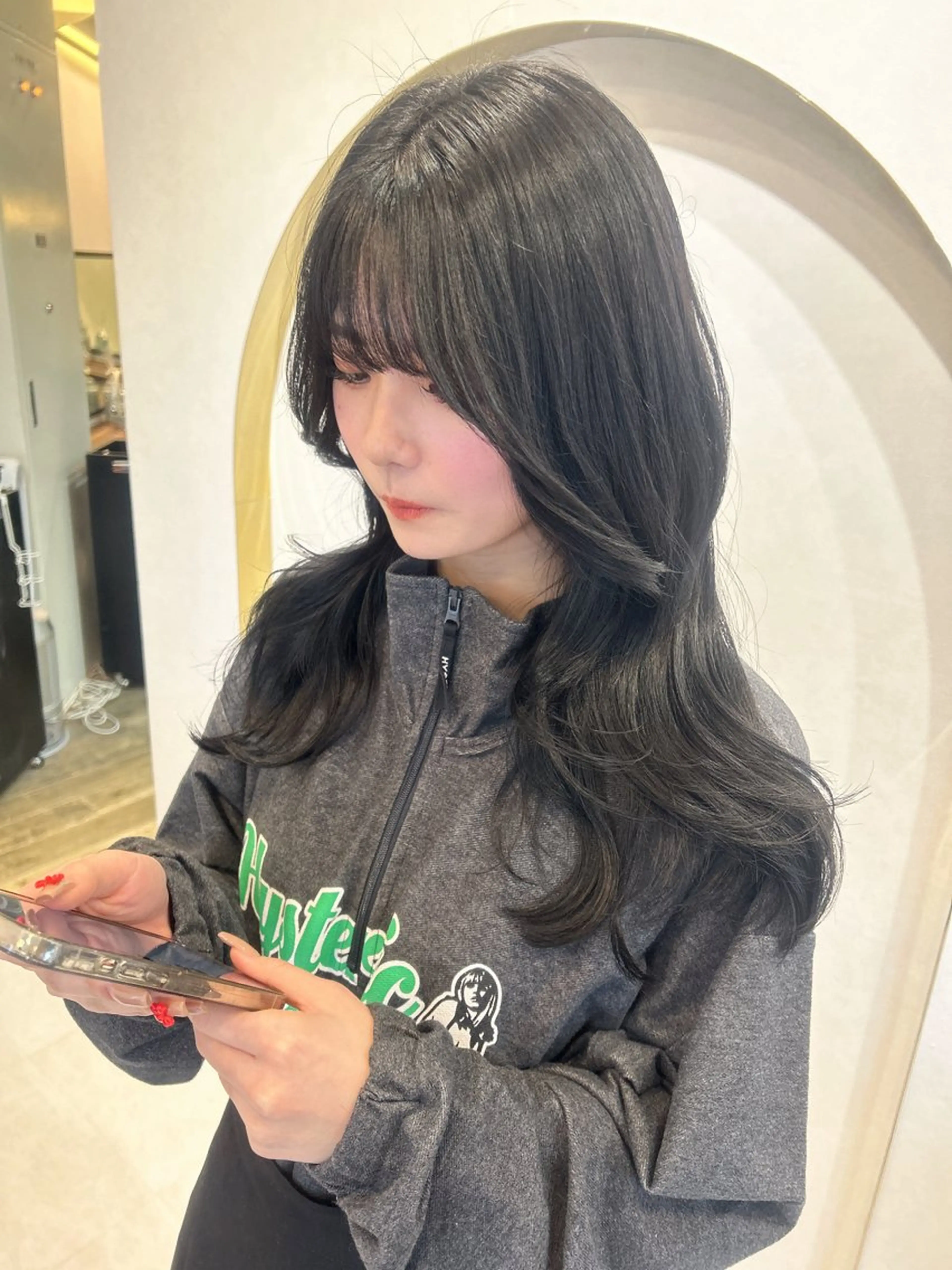 ロング ヘアカラー トリートメント 大阪ヘアカラー ブリーチmarinaのヘアスタイル