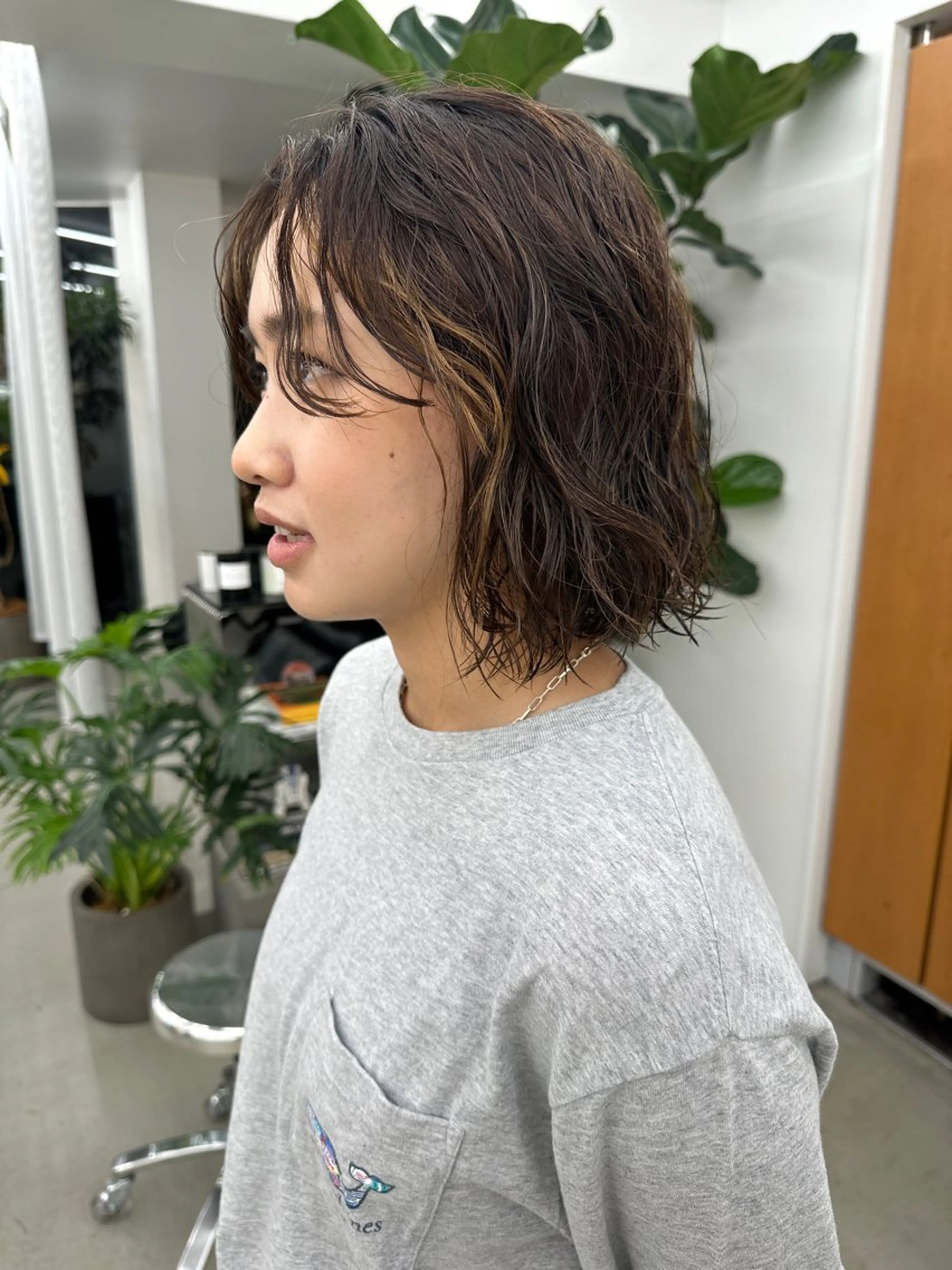 ショート パーマ ボブ ハイライト カット パーマ トリートメント ボブ/レイヤー/ケア パーマ/透明感カラーのヘアスタイル