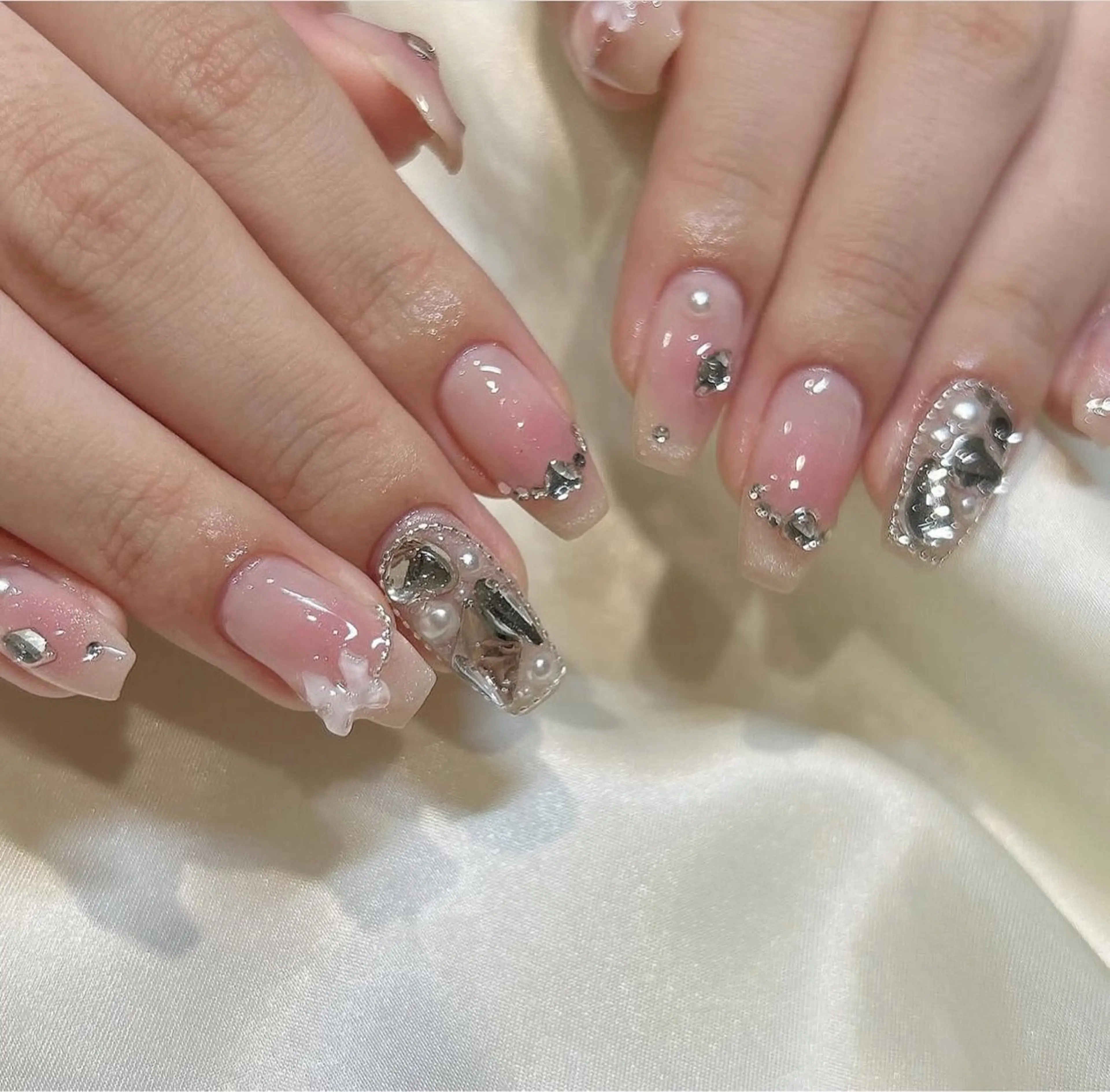 ネイル ハンドネイル HIN NAILのネイルデザイン