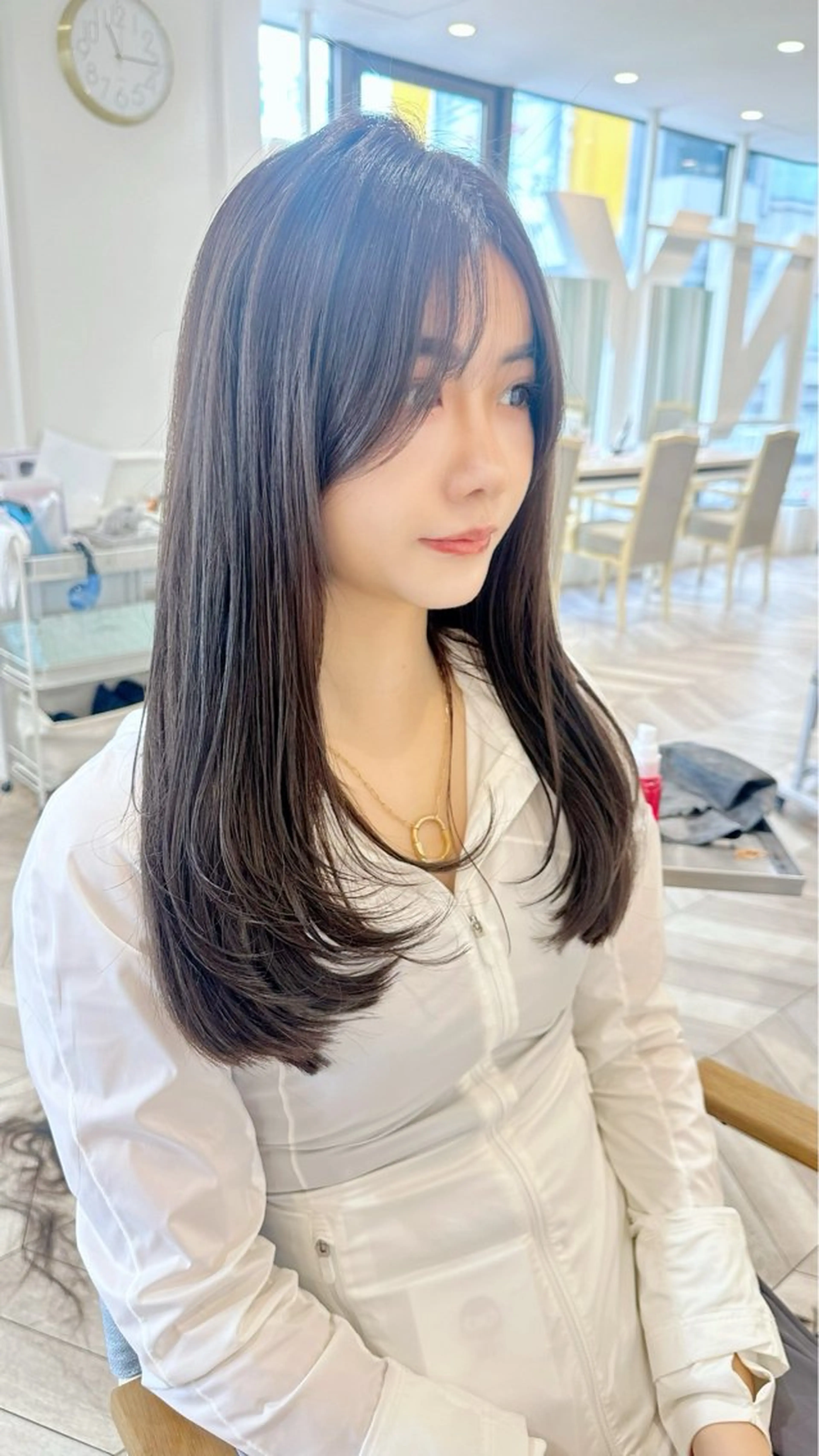 ロング レイヤーカット カット トリートメント ベージュ/インナー カラー🤍Rieのヘアスタイル