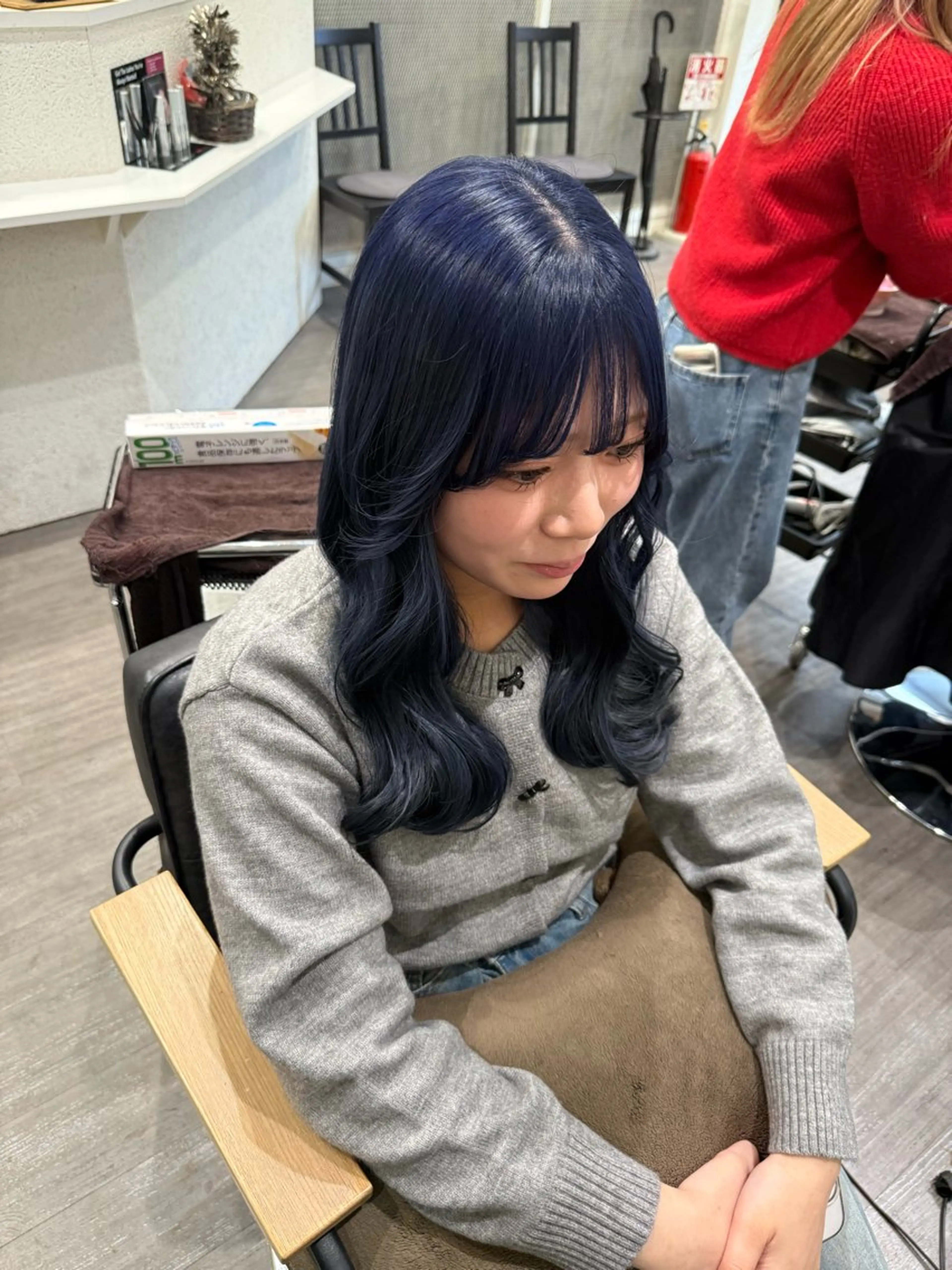 セミロング カラー ブルーカラー ネイビーカラー カット ヘアカラー トリートメント 上田 紗也のヘアスタイル