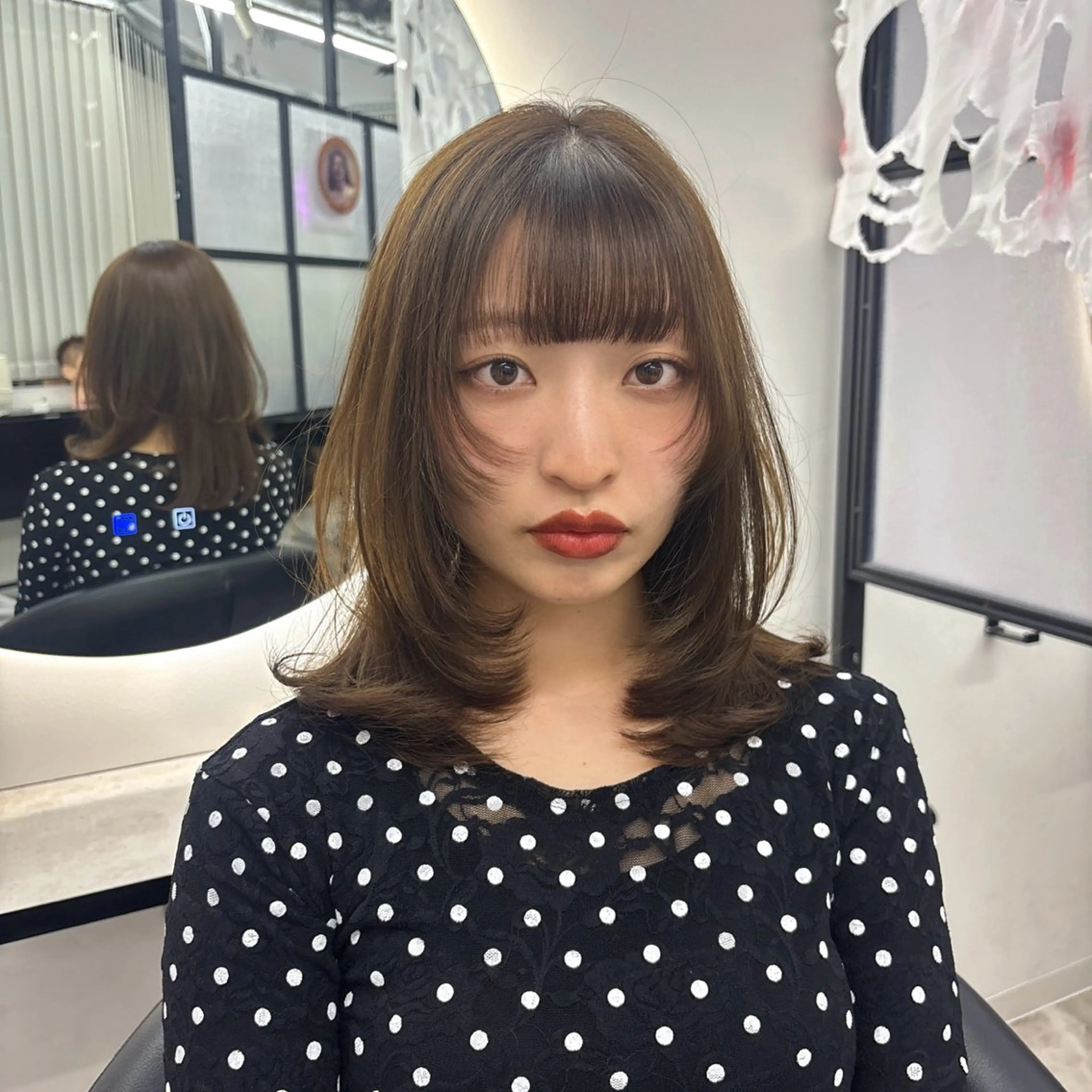 セミロング カット Ren. 🦋デザインカラーのヘアスタイル