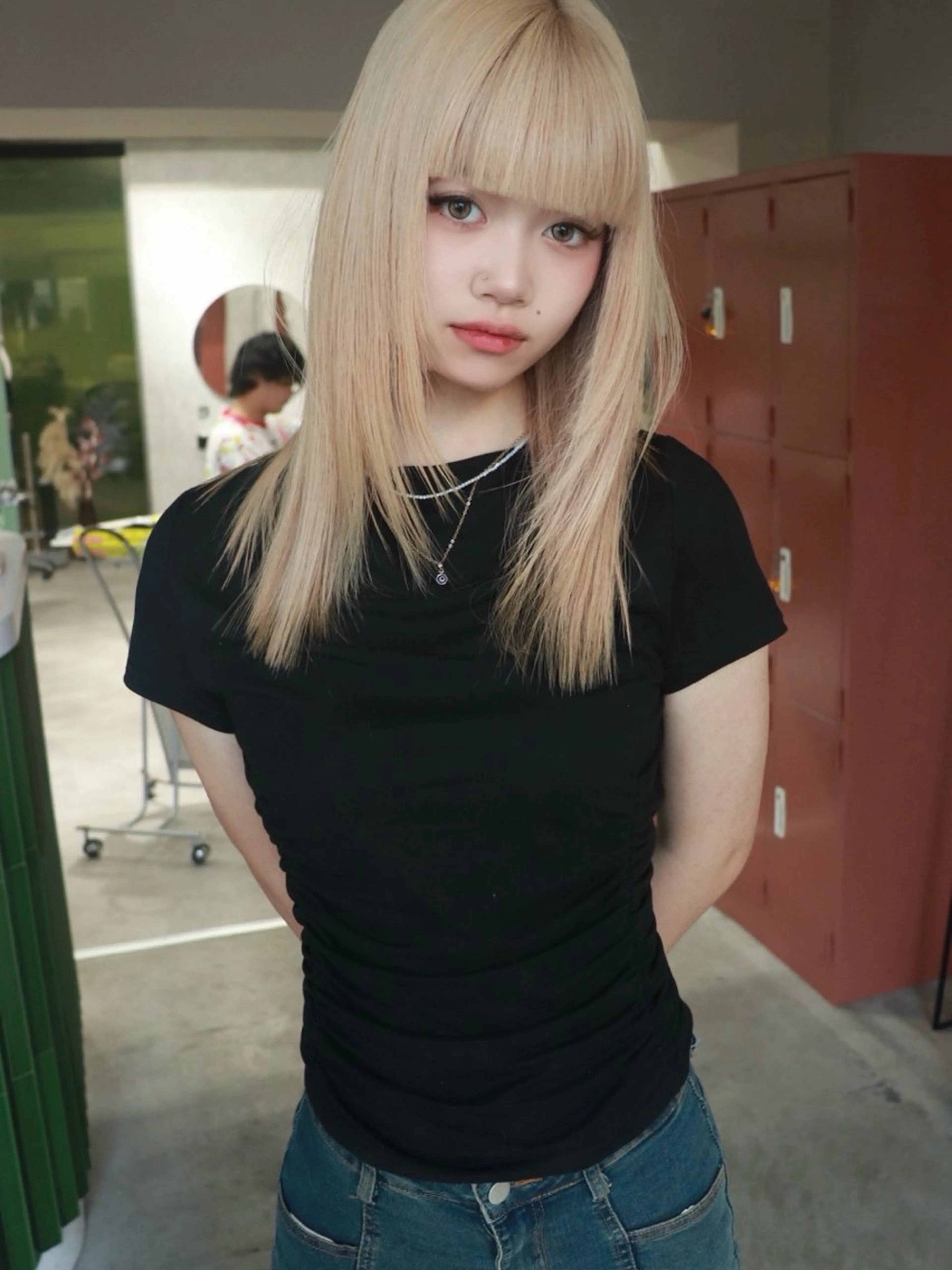 セミロング カラー ヘアカラー トリートメント ヘアセット 色落ちまで2度綺麗な ハイトーン⭐️ヨシキのヘアスタイル