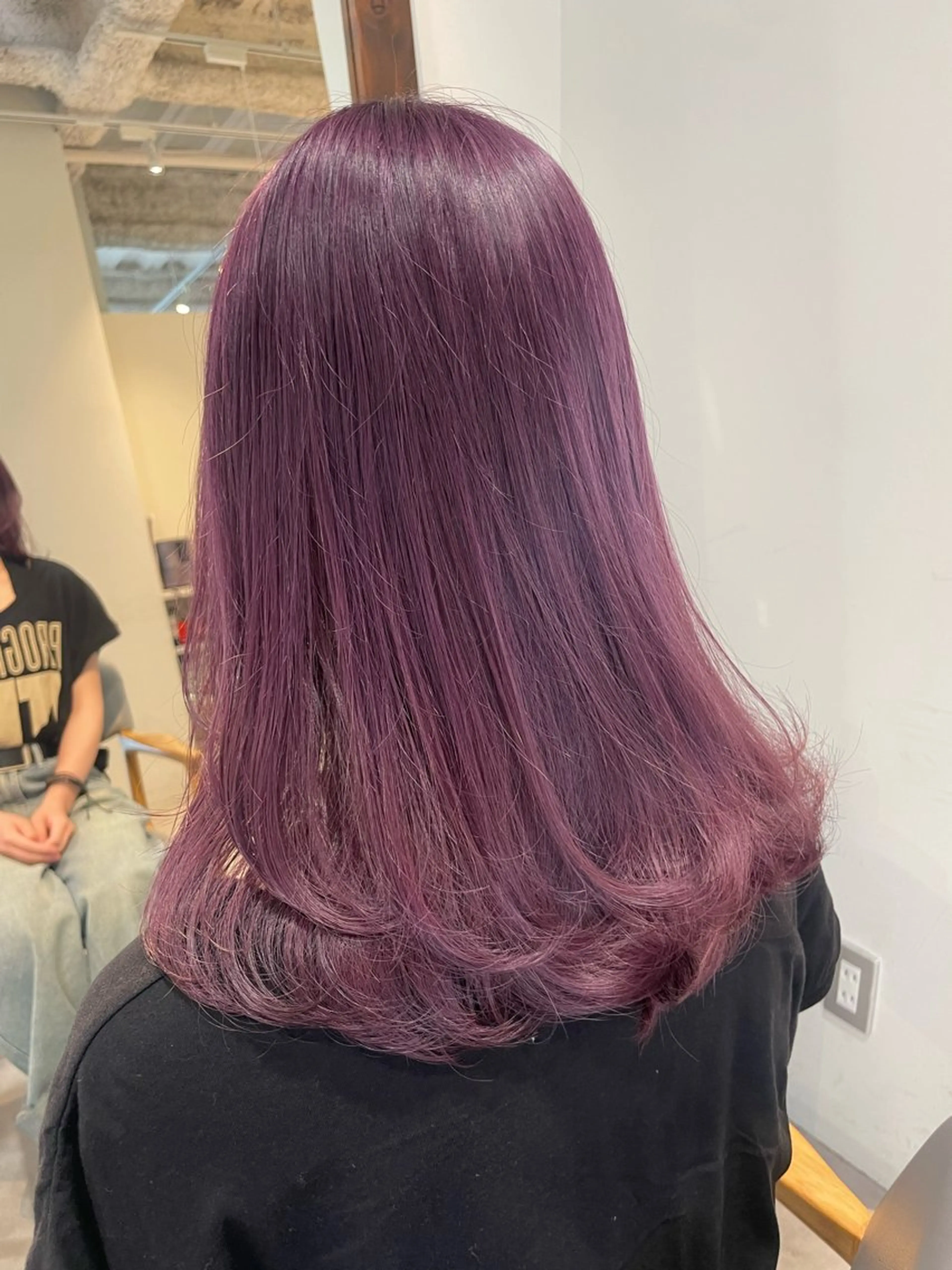 ミディアム カラー ブリーチ ラベンダーカラー ピンクカラー ピンクラベンダー ヘアカラー 若月 あやかのヘアスタイル