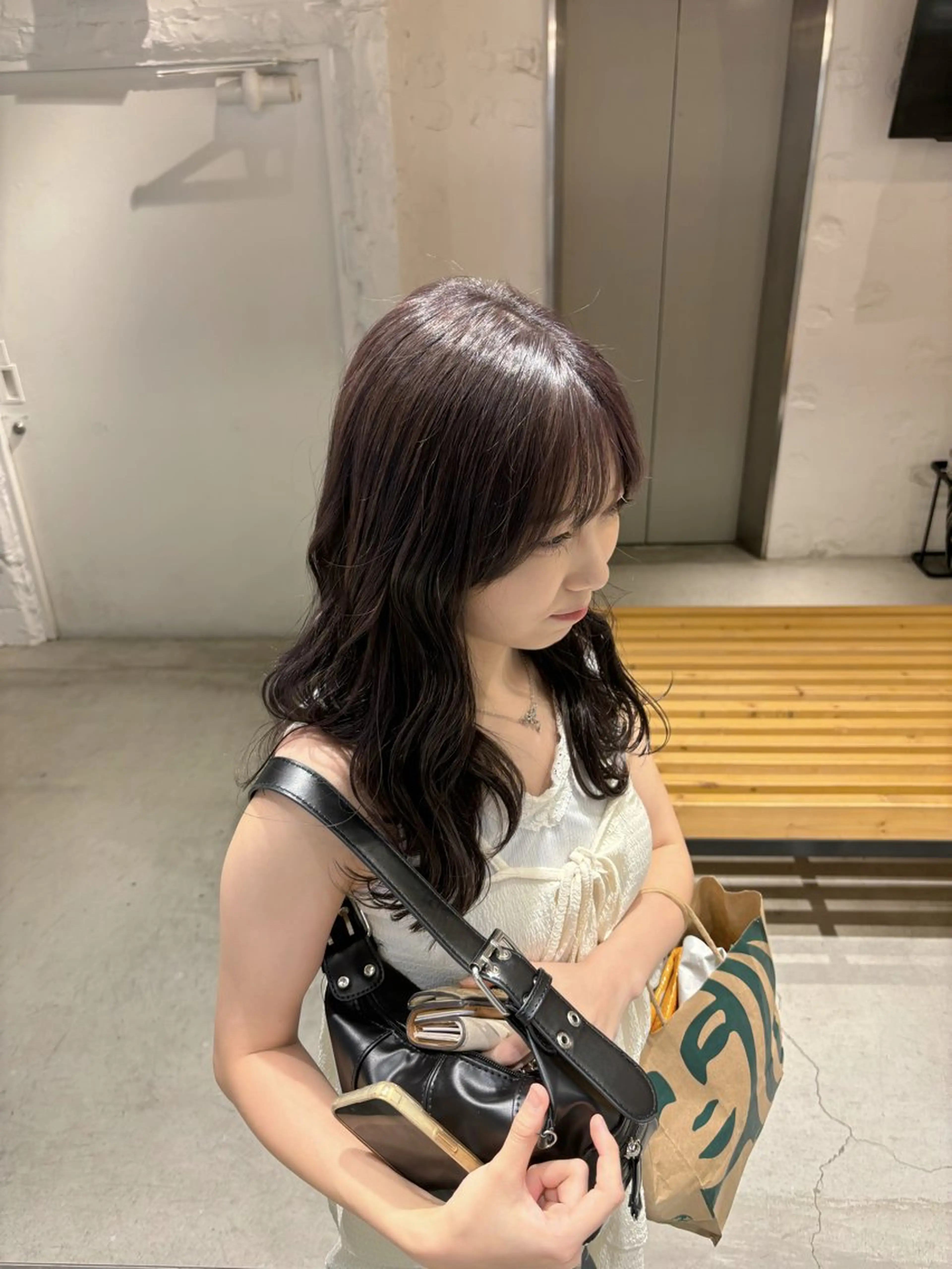 ロング カラー ヘアアレンジ ブリーチ ダブルカラー ハイトーンカラー パープルカラー ヘアカラー 🌈難波🌈ベージュ カラー【ヒロム】のヘアスタイル