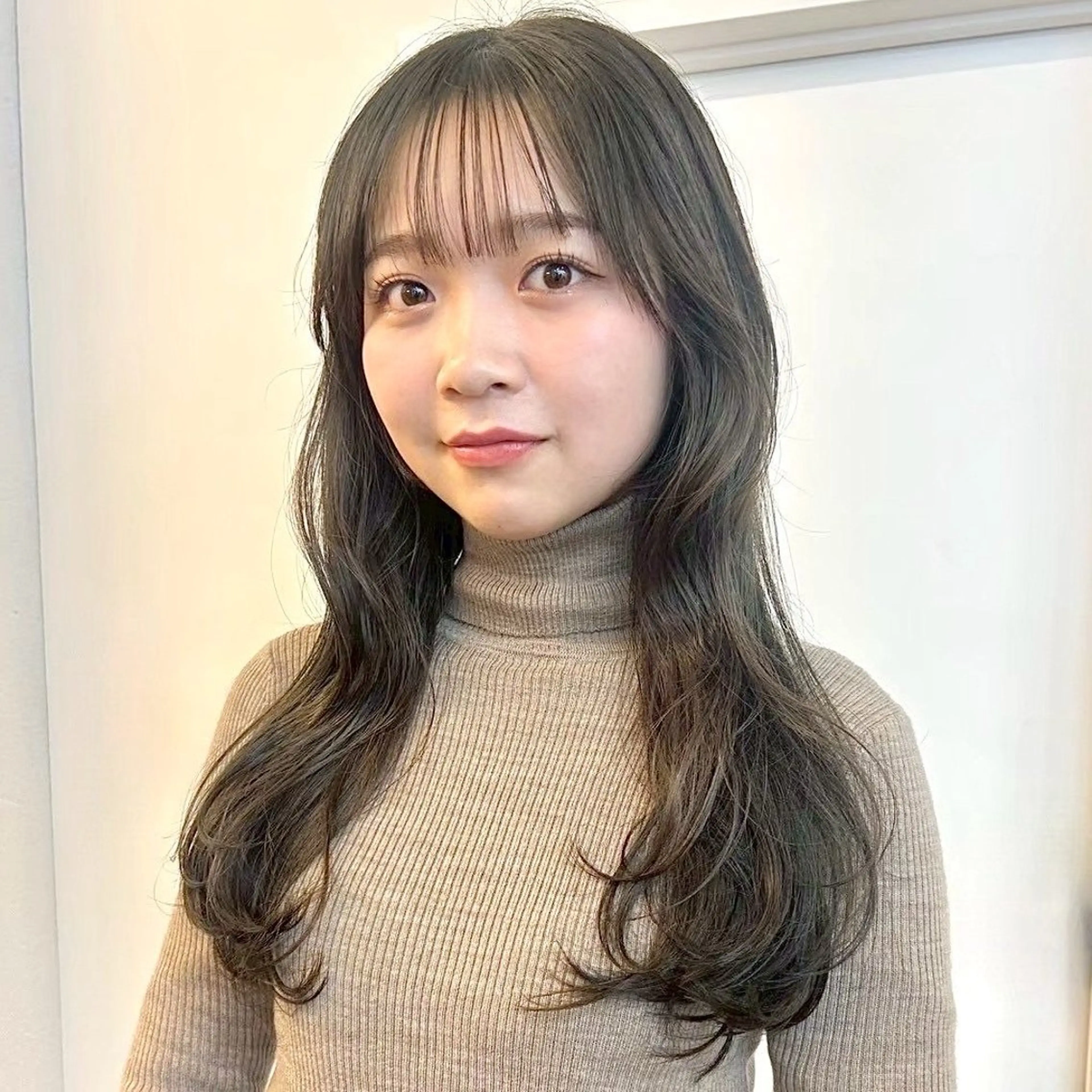ロング カット ヘアカラー 北島 遥香🫧インナ ー /ベージュカラーのヘアスタイル