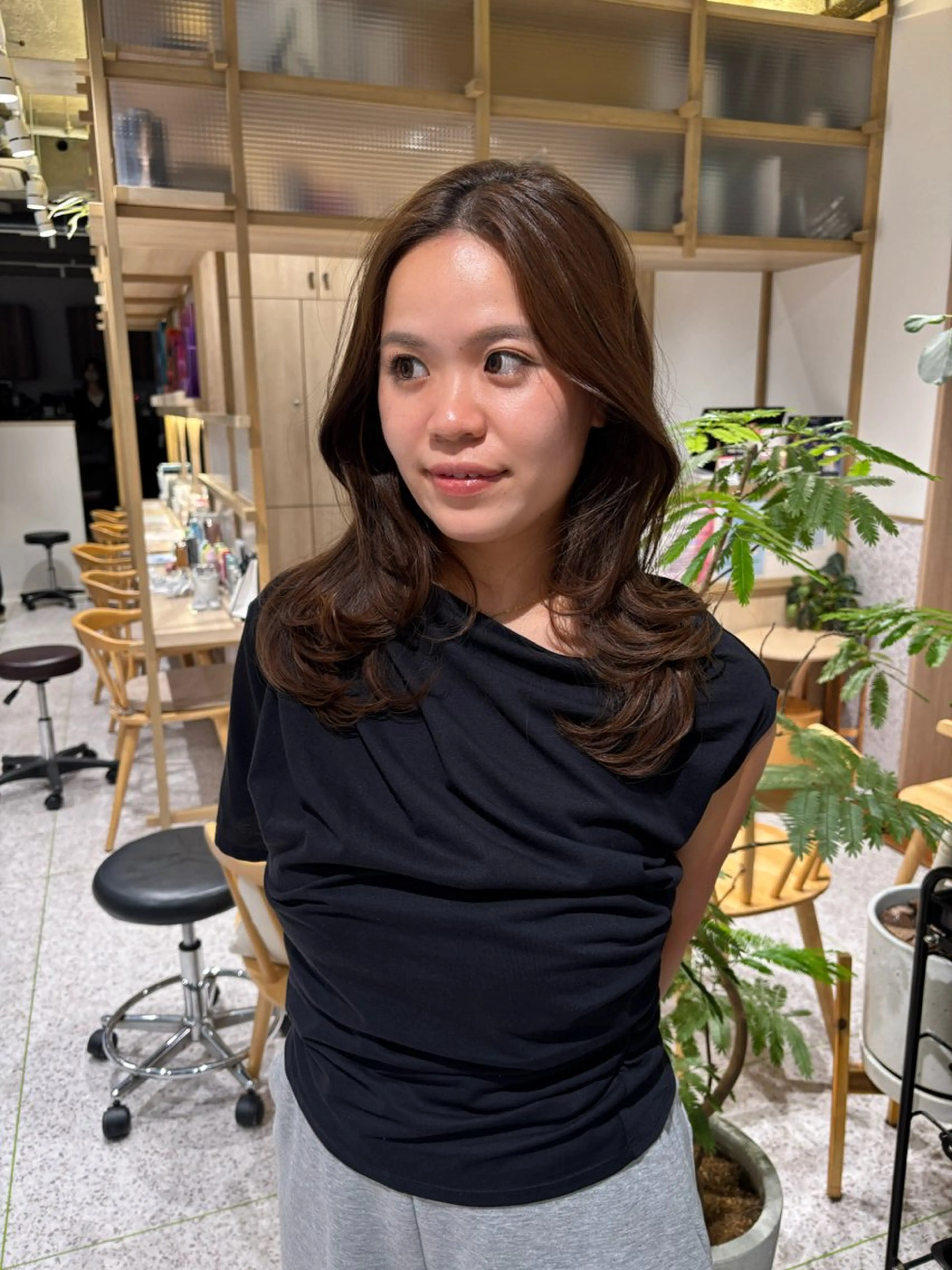 カラー ブリーチ ケアブリーチ ダブルカラー ハイトーンカラー インナーカラー カット 暗髪/レイヤー/ボブ 🪩💫KAYOのヘアスタイル