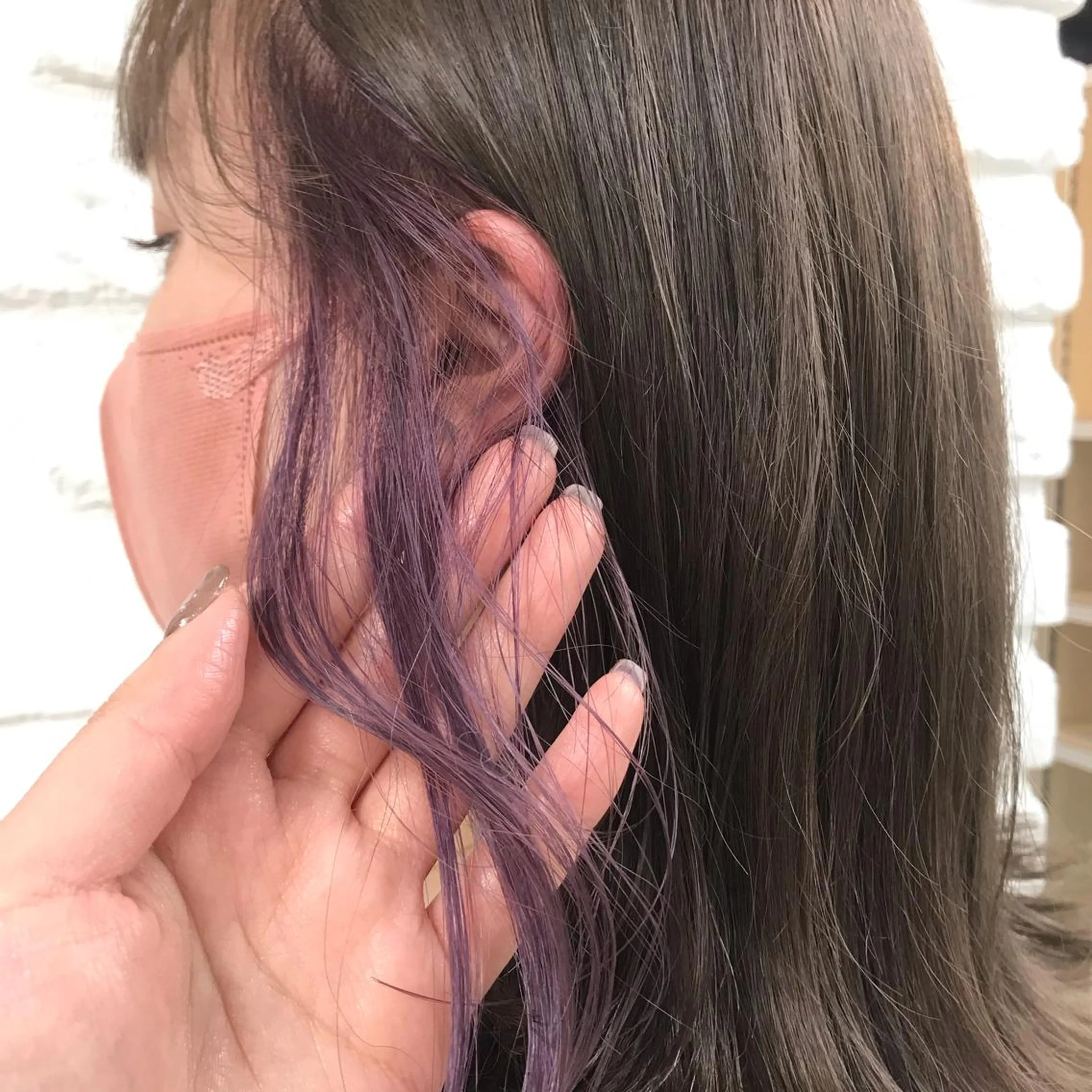 セミロング カラー ラベンダーカラー ヘアカラー トリートメント 暖色カラー🌹 中山由梨のヘアスタイル