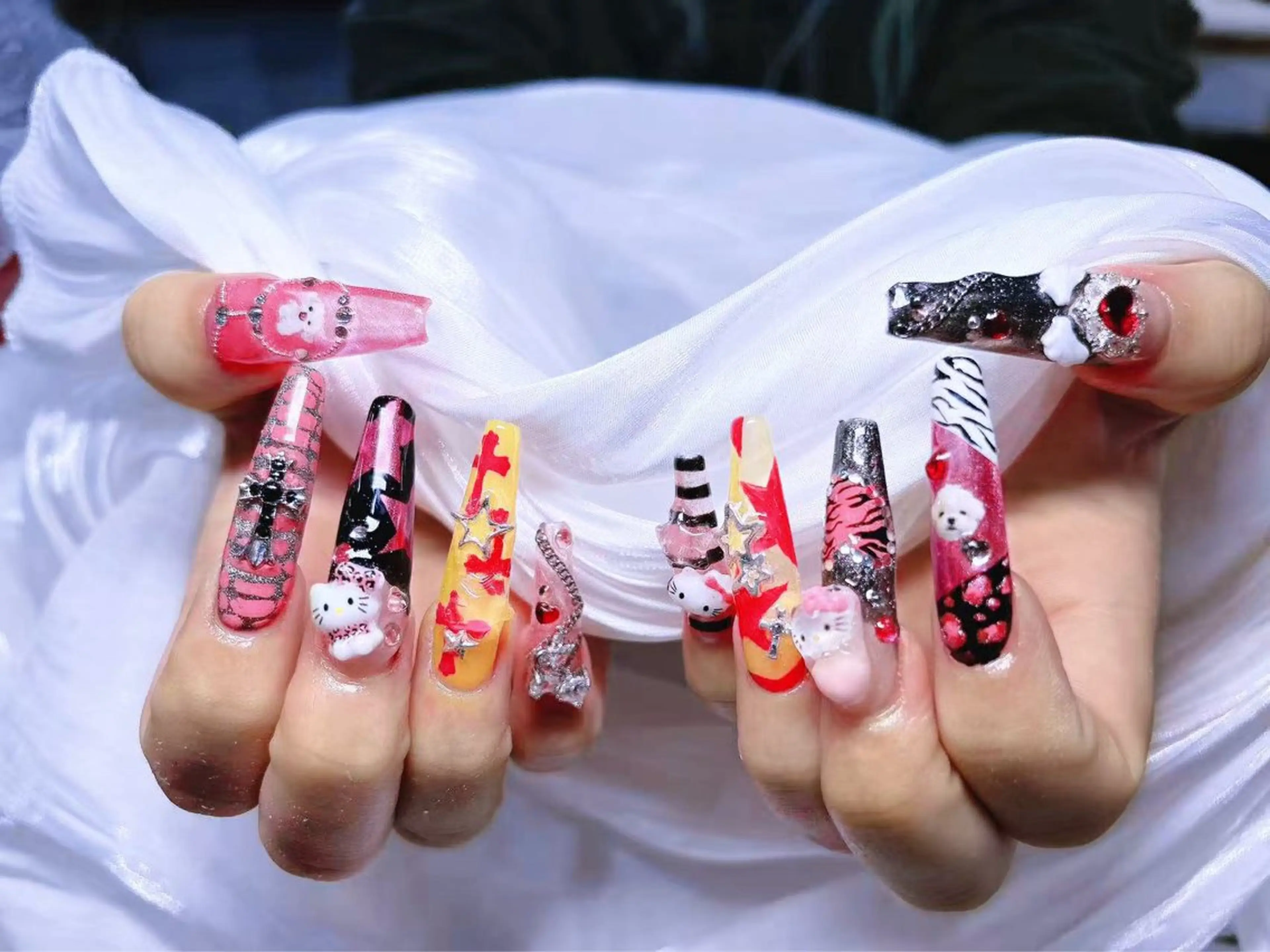 ネイル ハンドネイル MARHCHU NAILのネイルデザイン