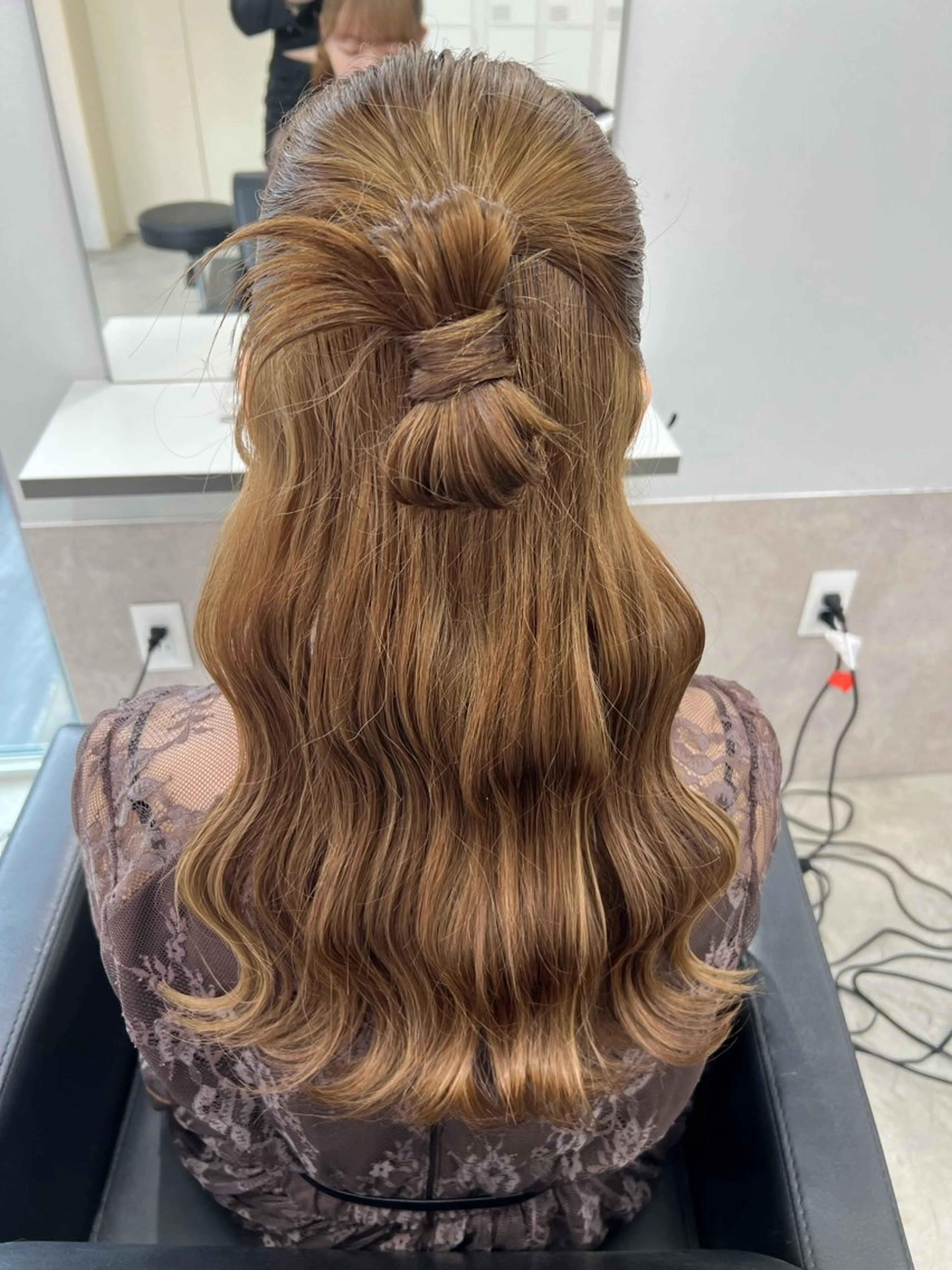 ロング ヘアセット maya レイヤーカットのヘアスタイル